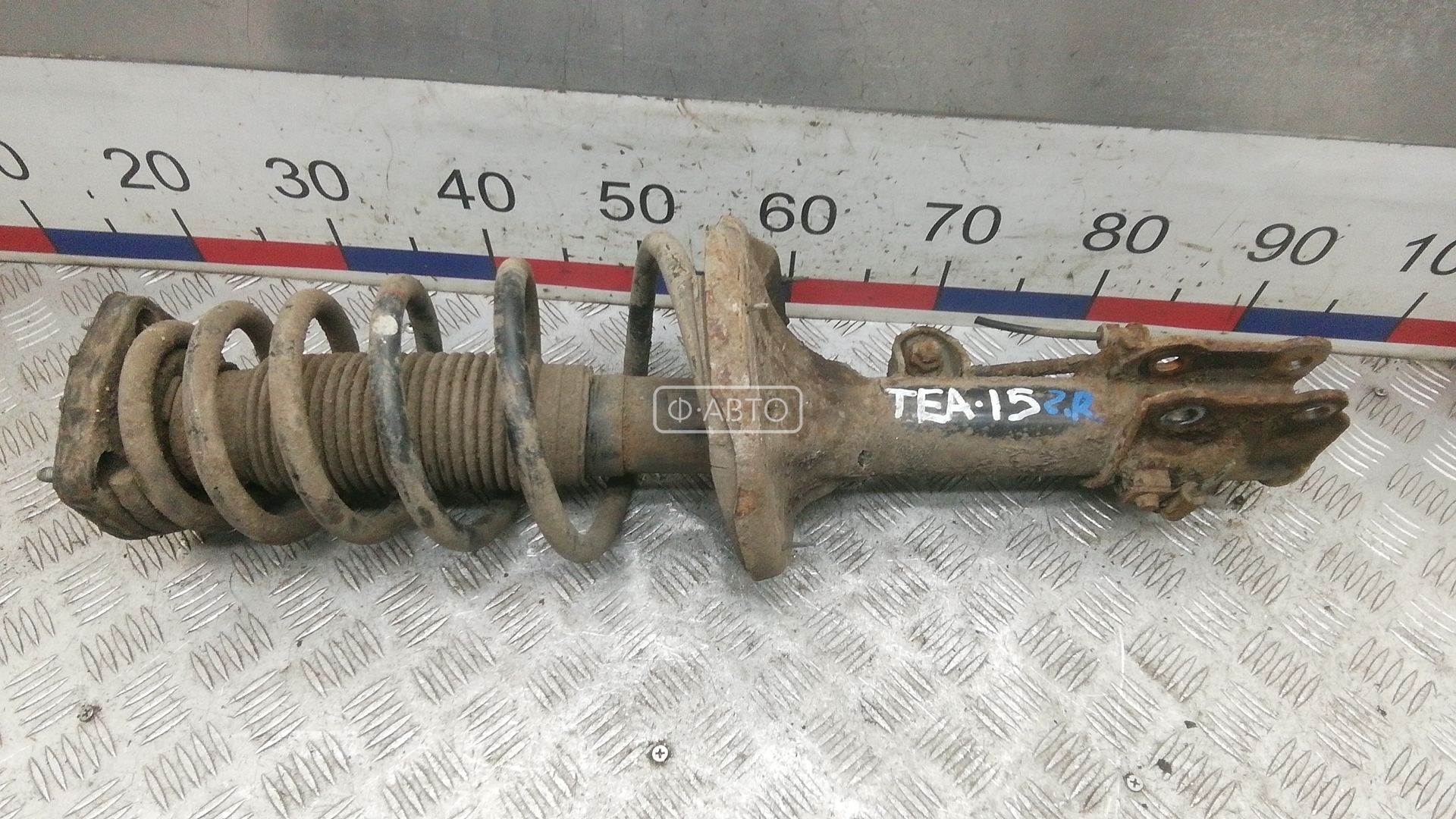 Стойка задняя правая