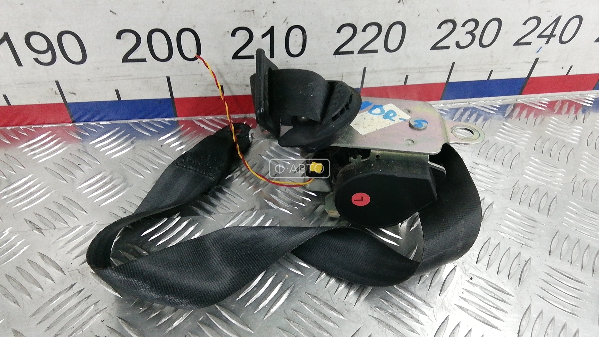 Ремень безопасности с пиропатроном сиденья переднего