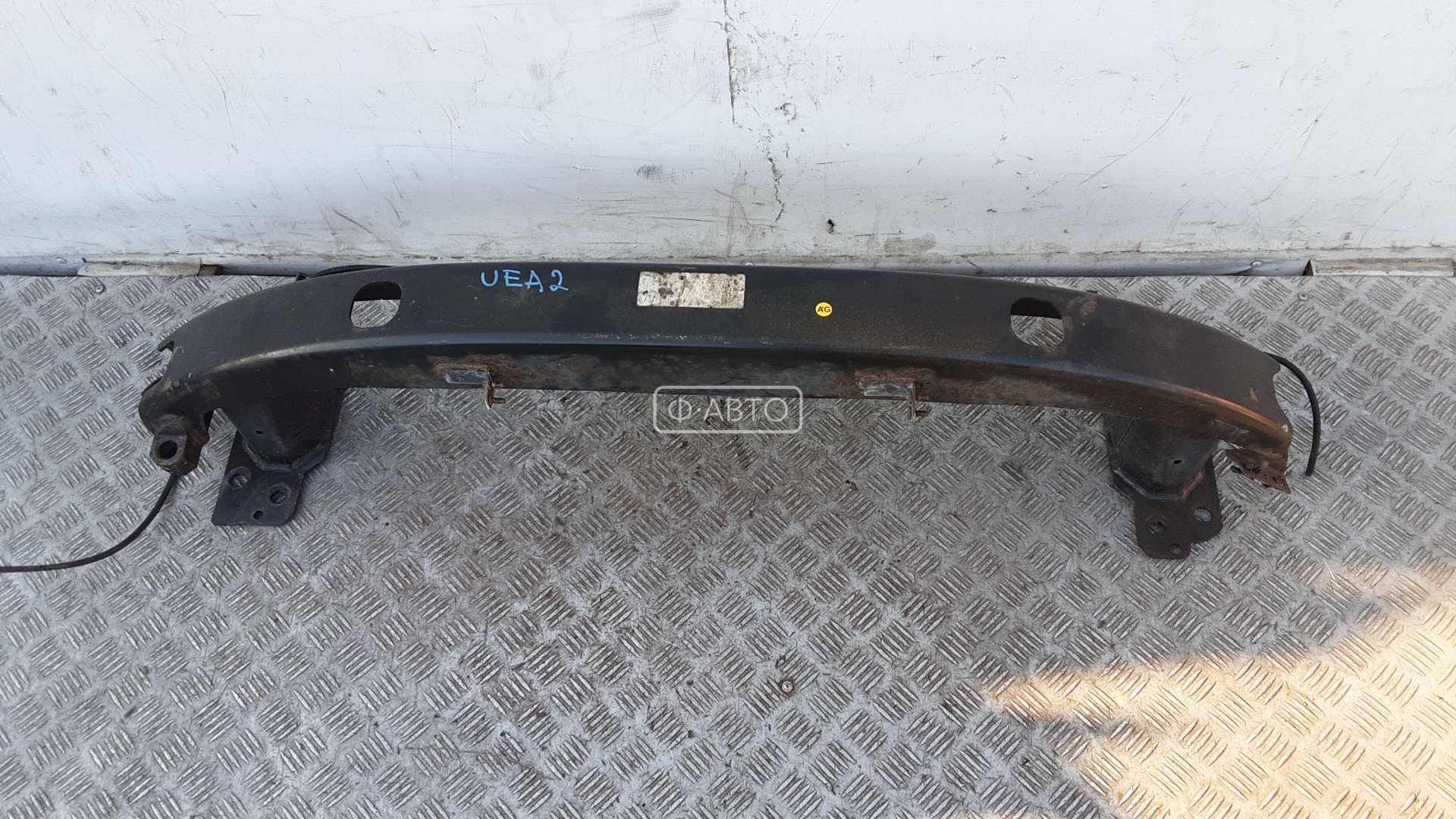 Усилитель бампера передний (кронштейн)