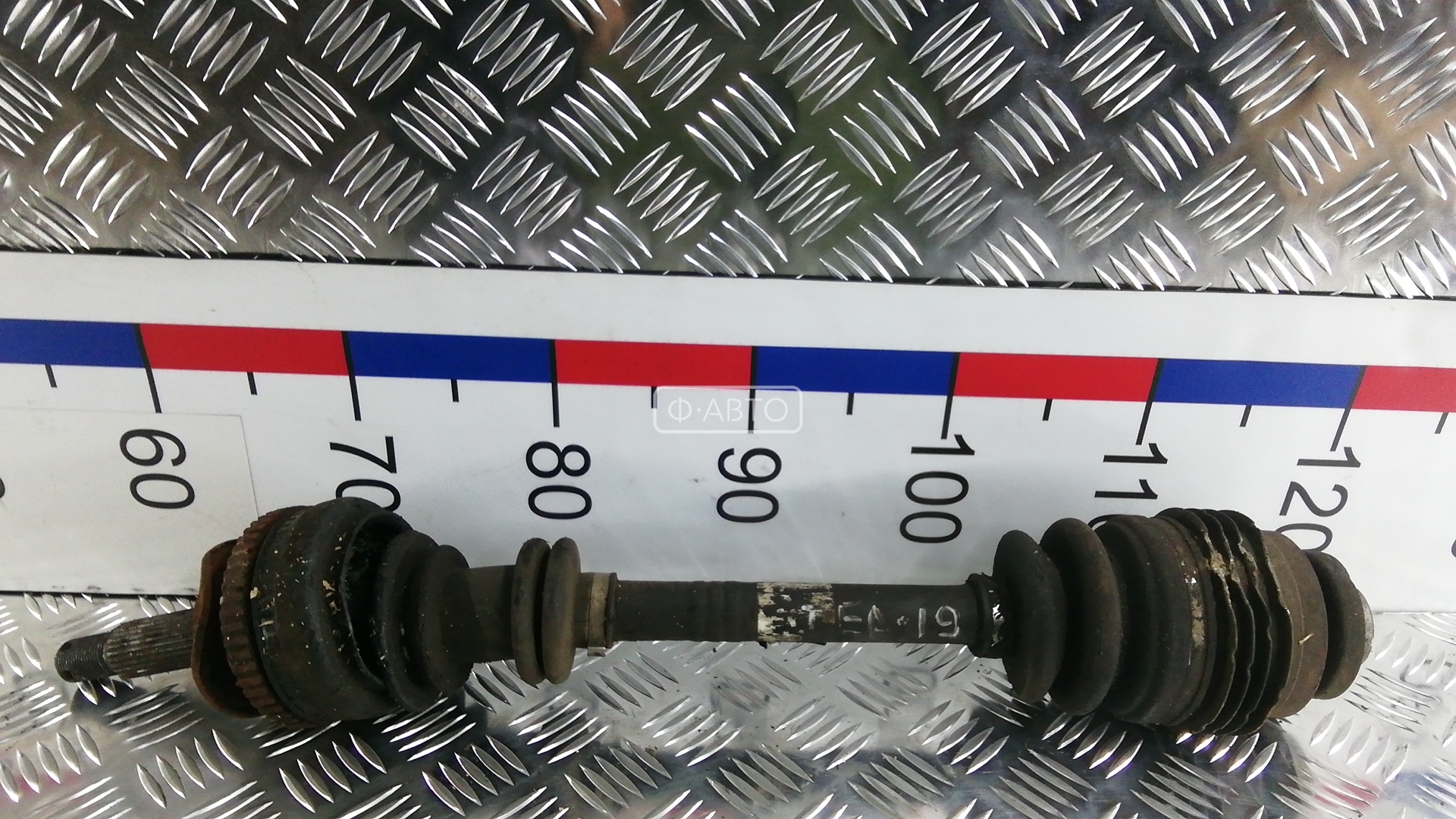 Привод передний правый