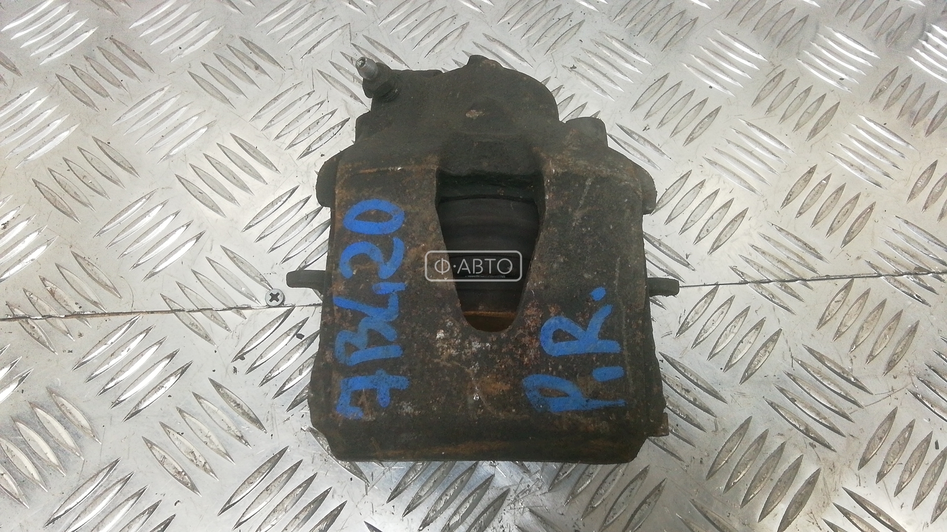 Суппорт тормозной передний правый