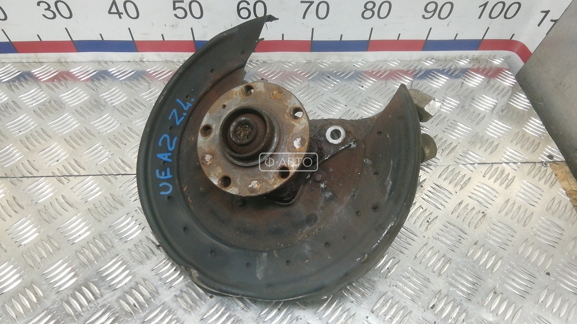 Ступица задняя левая