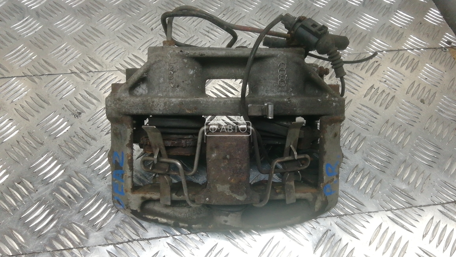 Суппорт тормозной передний правый