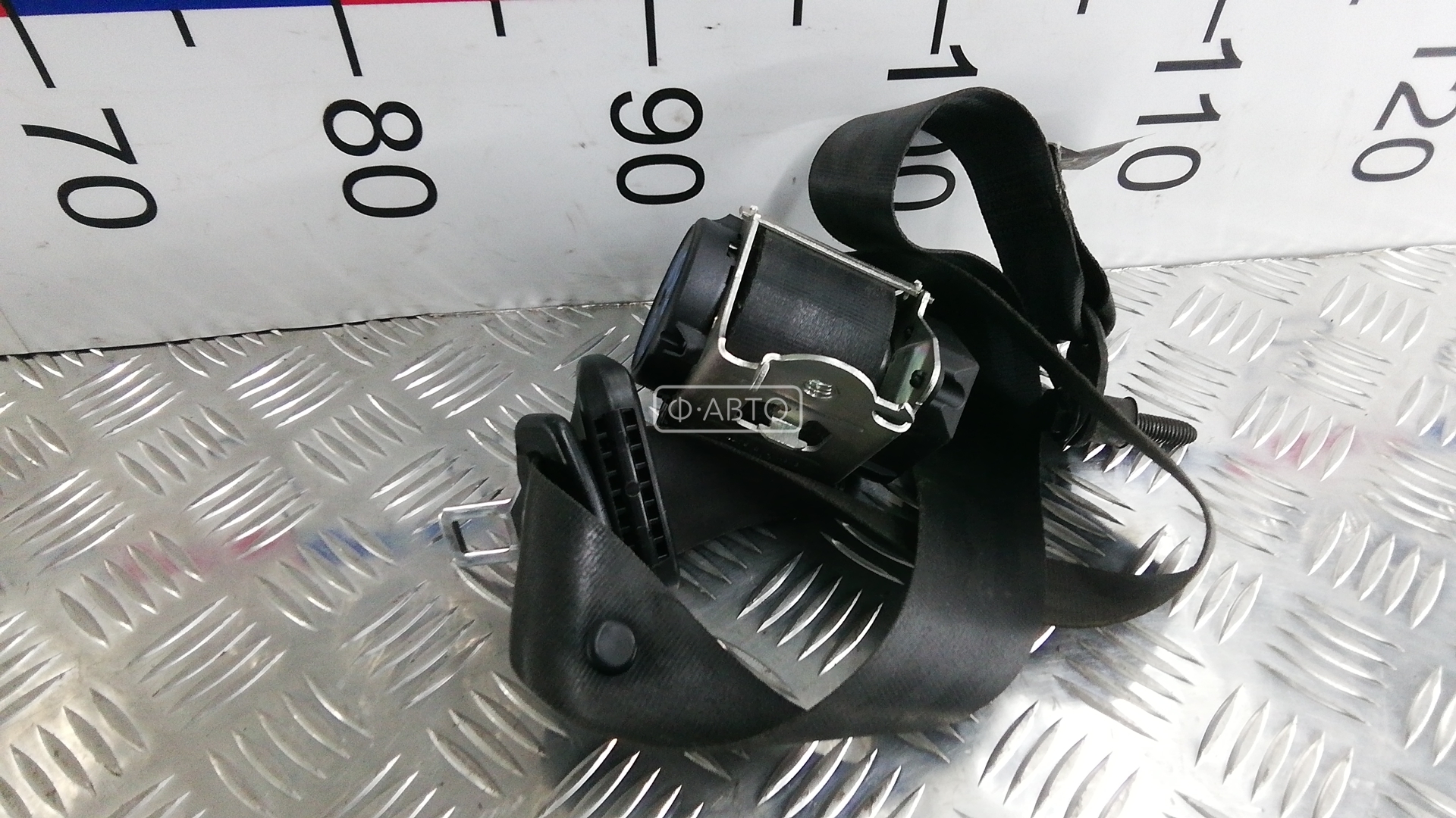 Ремень безопасности с пиропатроном сиденья переднего