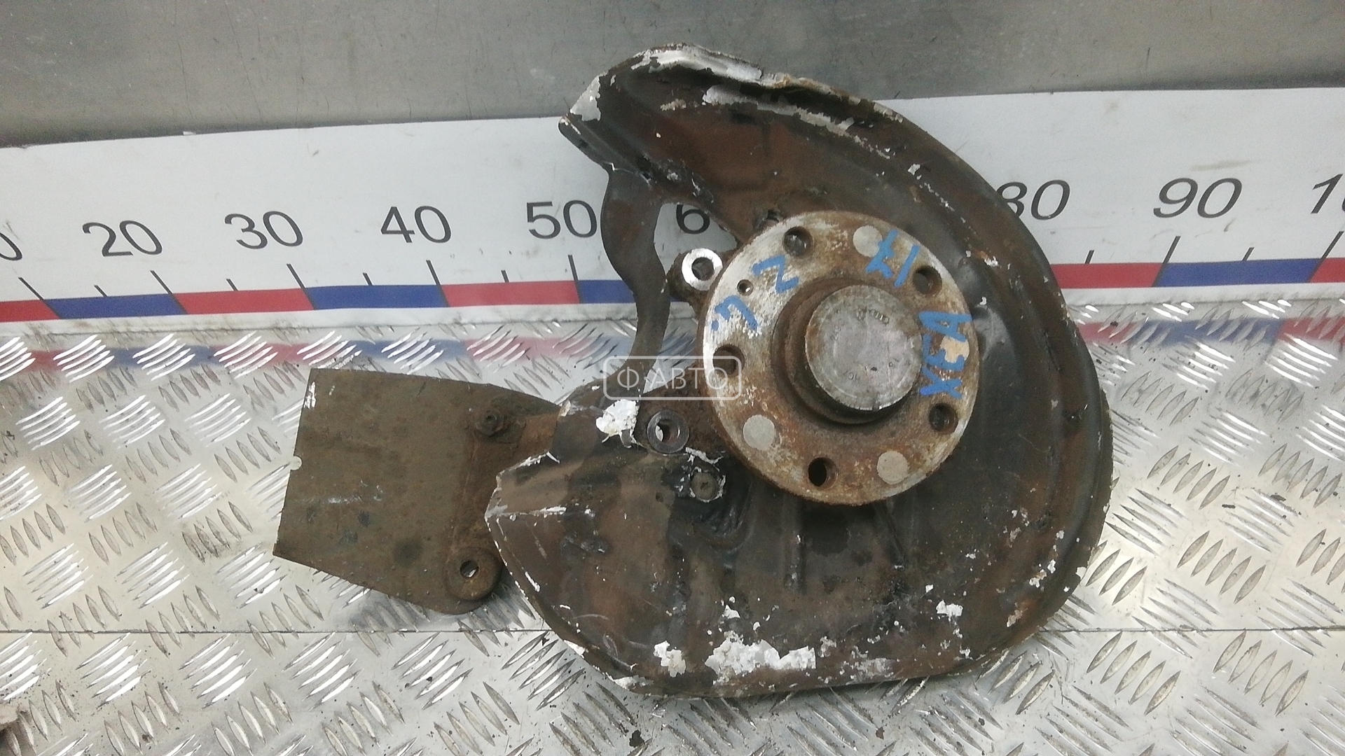 Ступица задняя левая