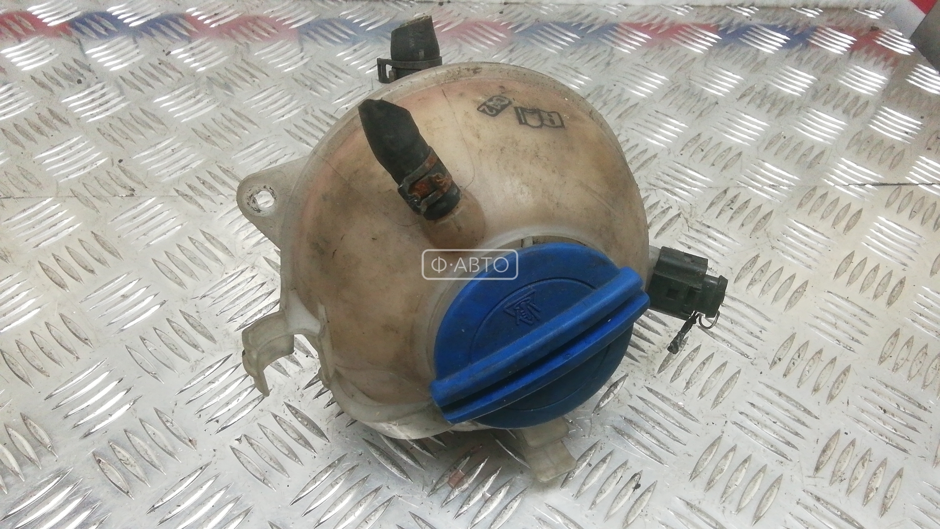 Бачок расширительный