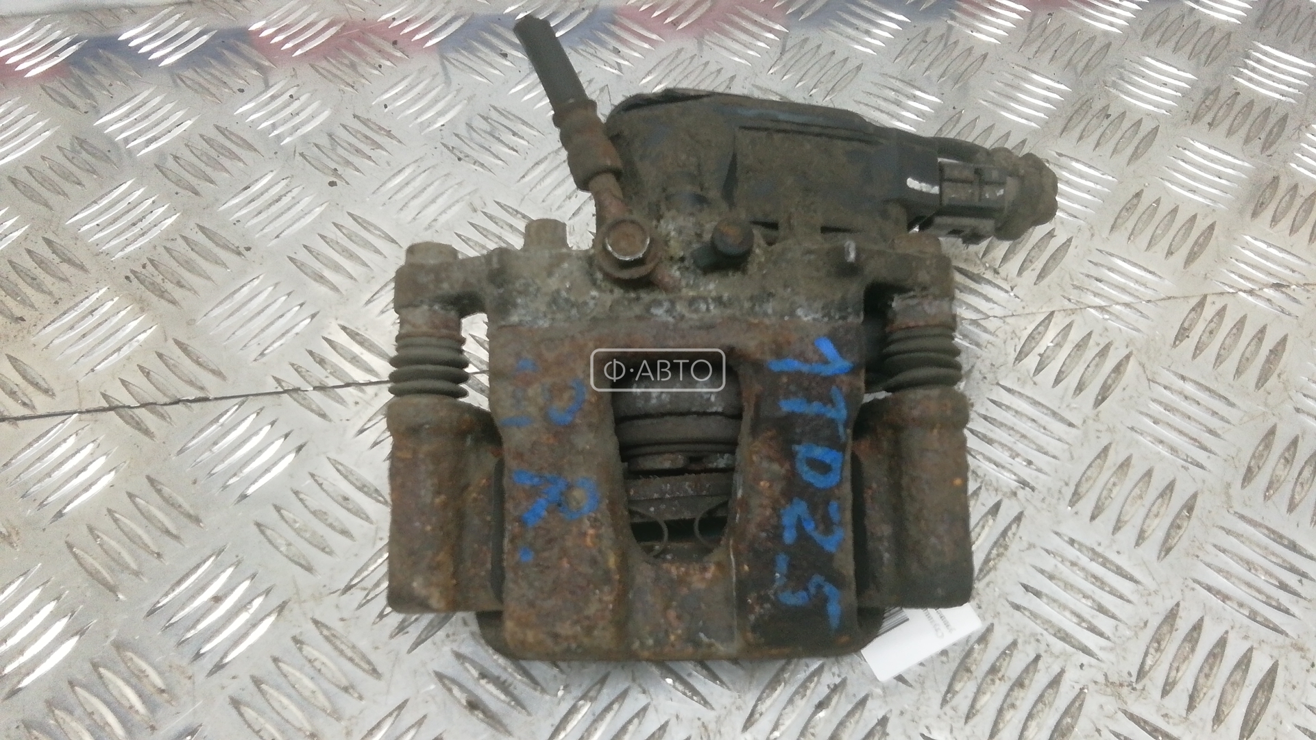 Суппорт тормозной задний правый