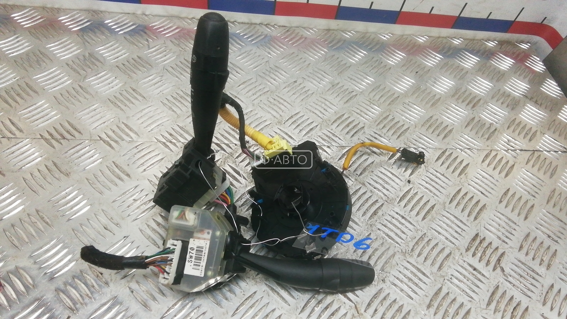 Переключатель поворотов и дворников (стрекоза)