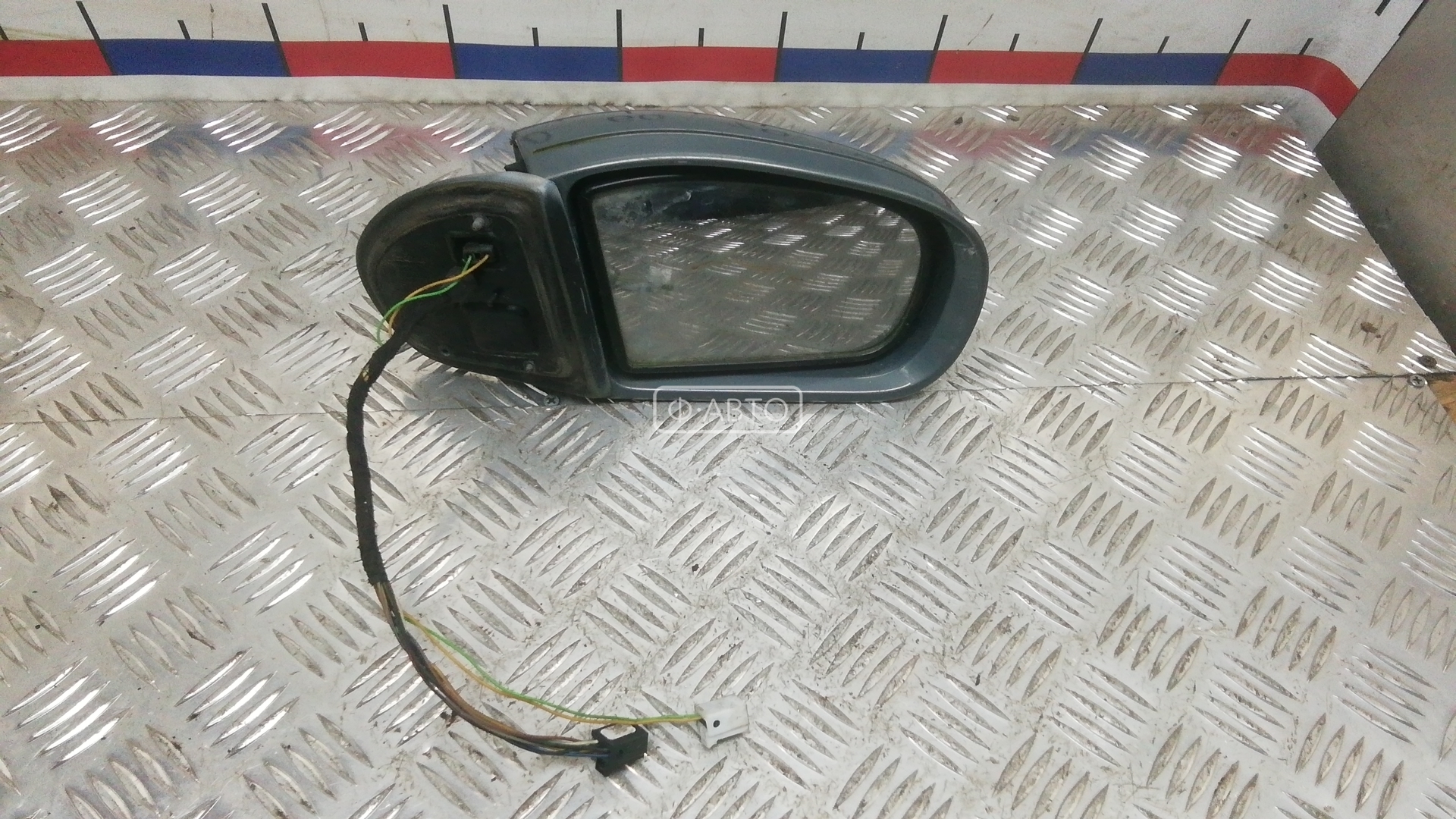Зеркало наружное правое