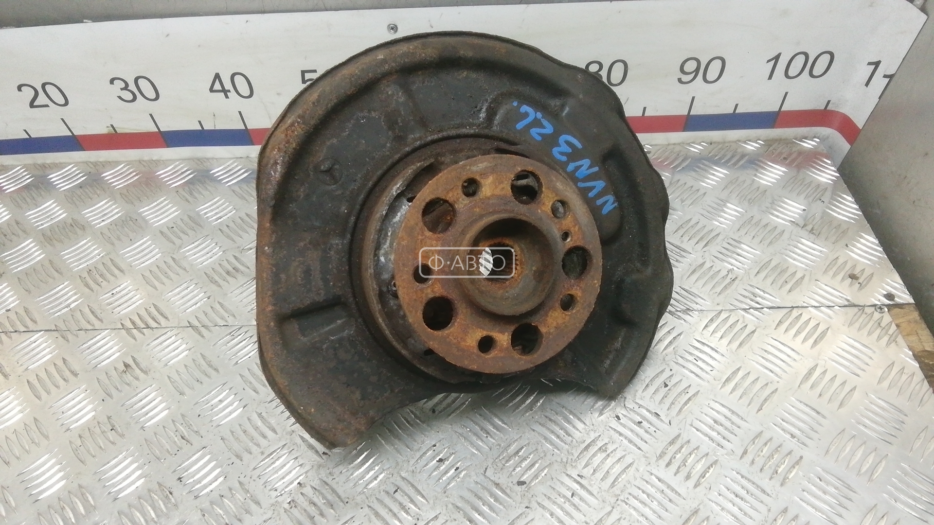 Ступица задняя левая