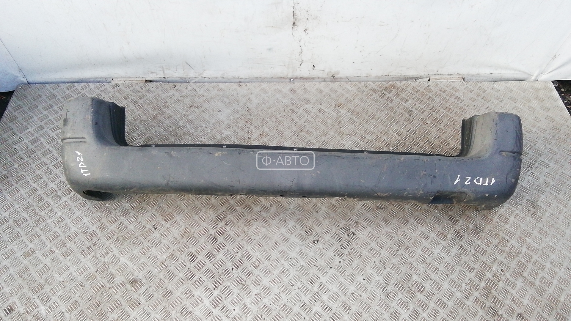 Бампер задний