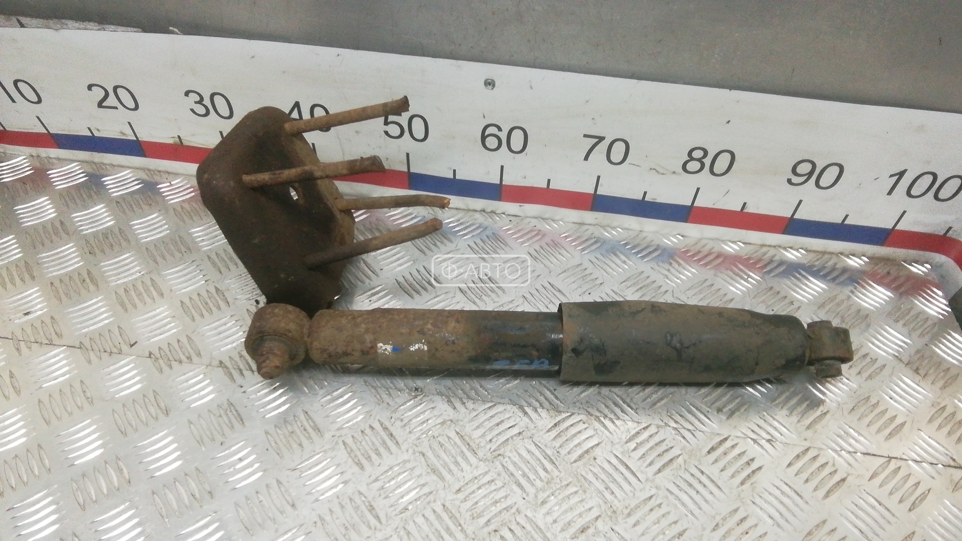 Амортизатор задний