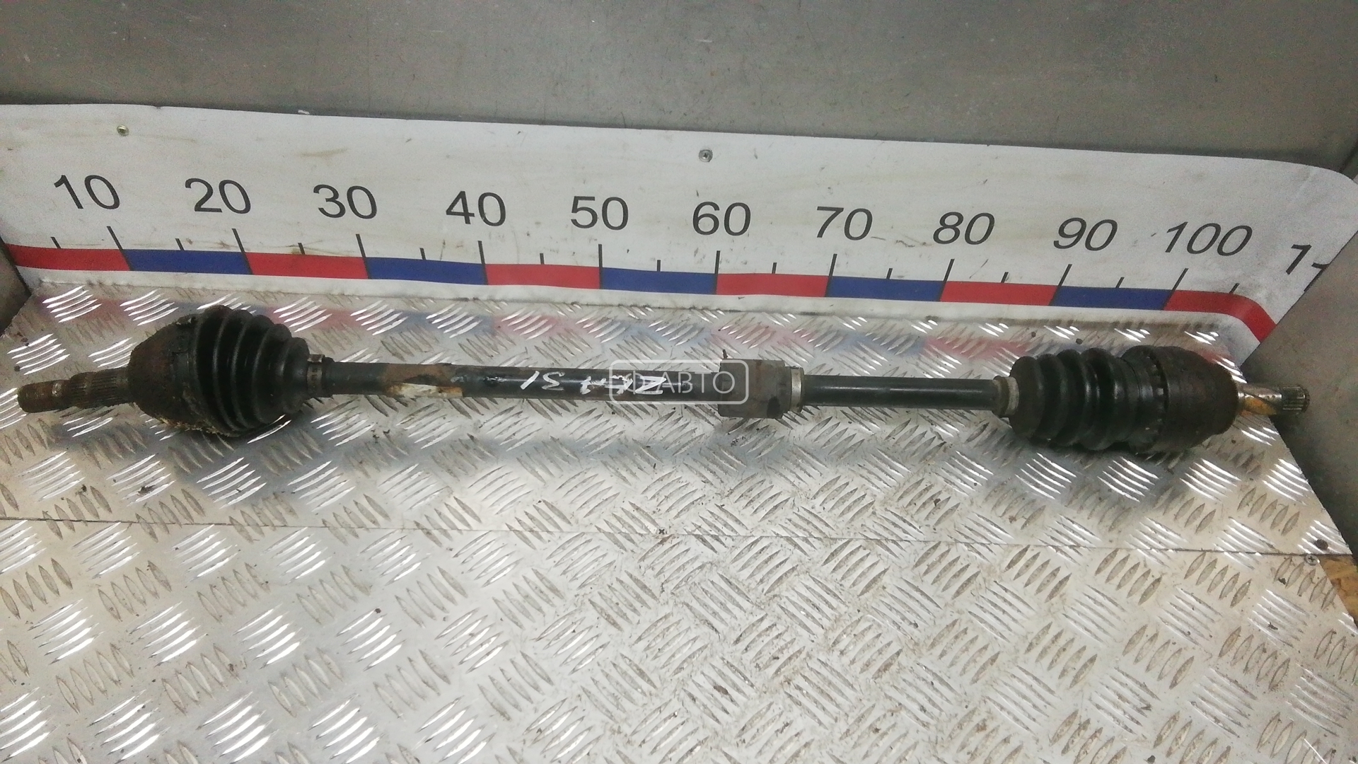 Привод передний правый