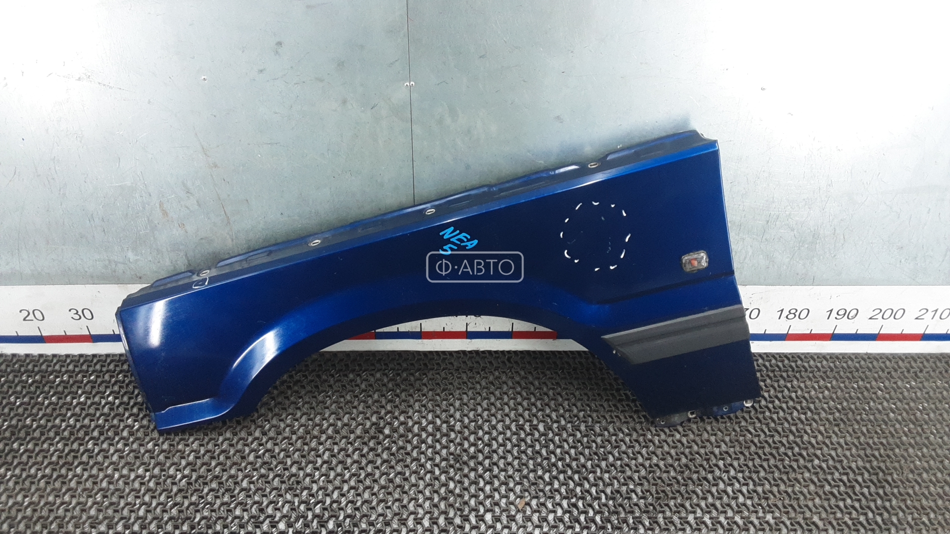 Крыло переднее левое