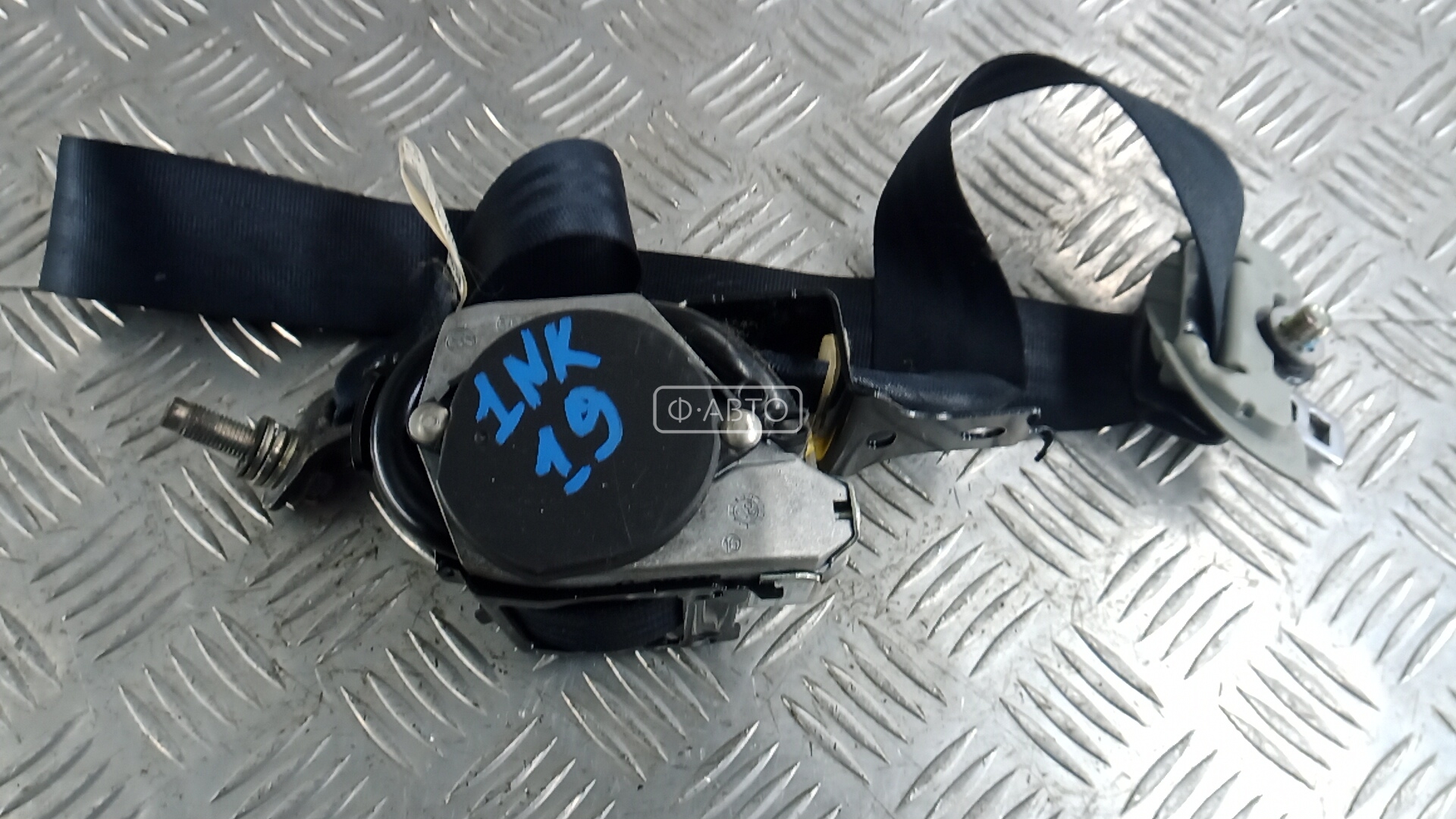 Ремень безопасности с пиропатроном сиденья переднего