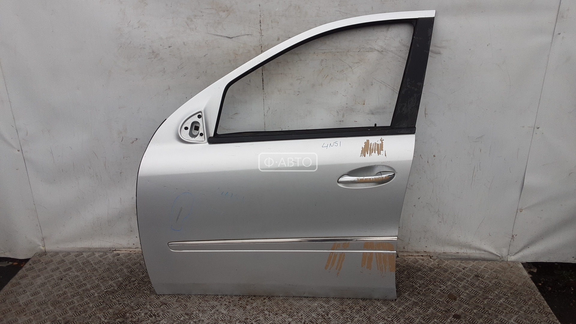 Дверь передняя левая