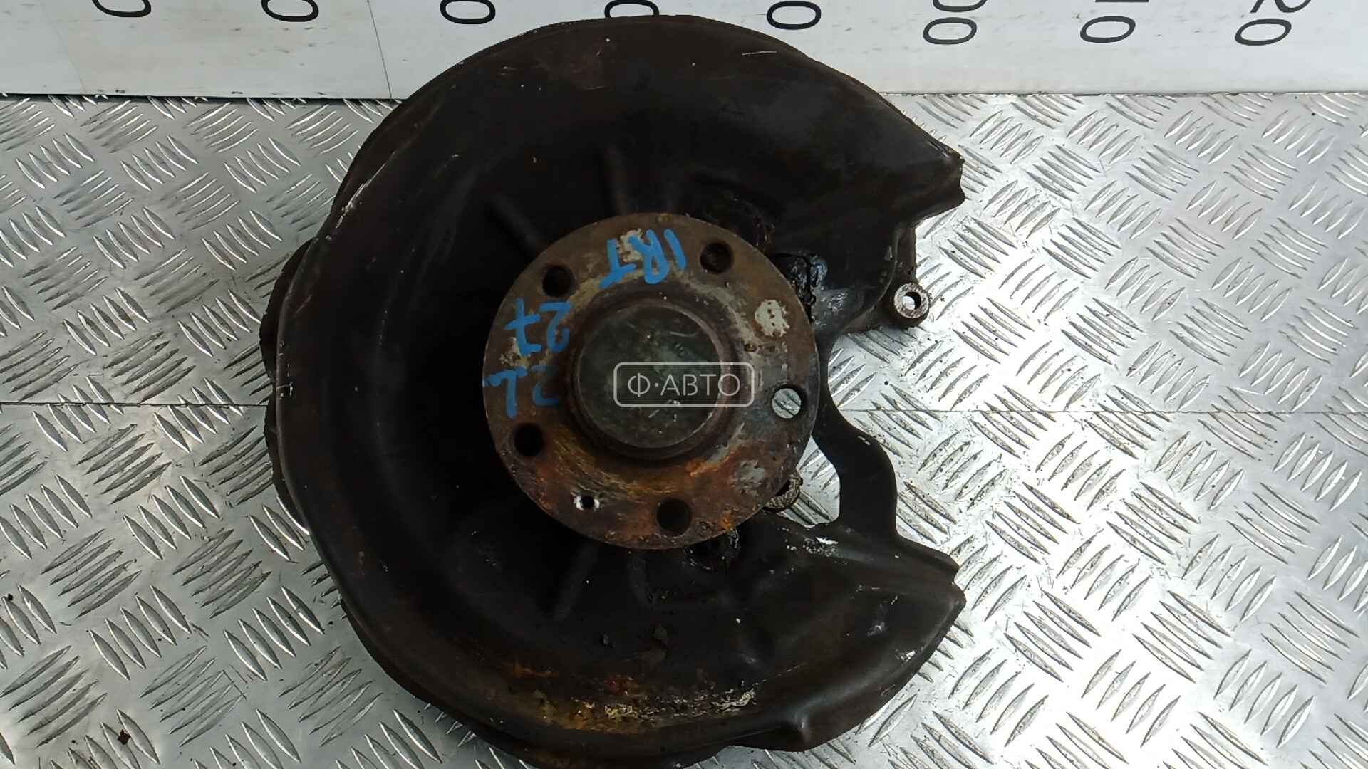 Ступица задняя левая