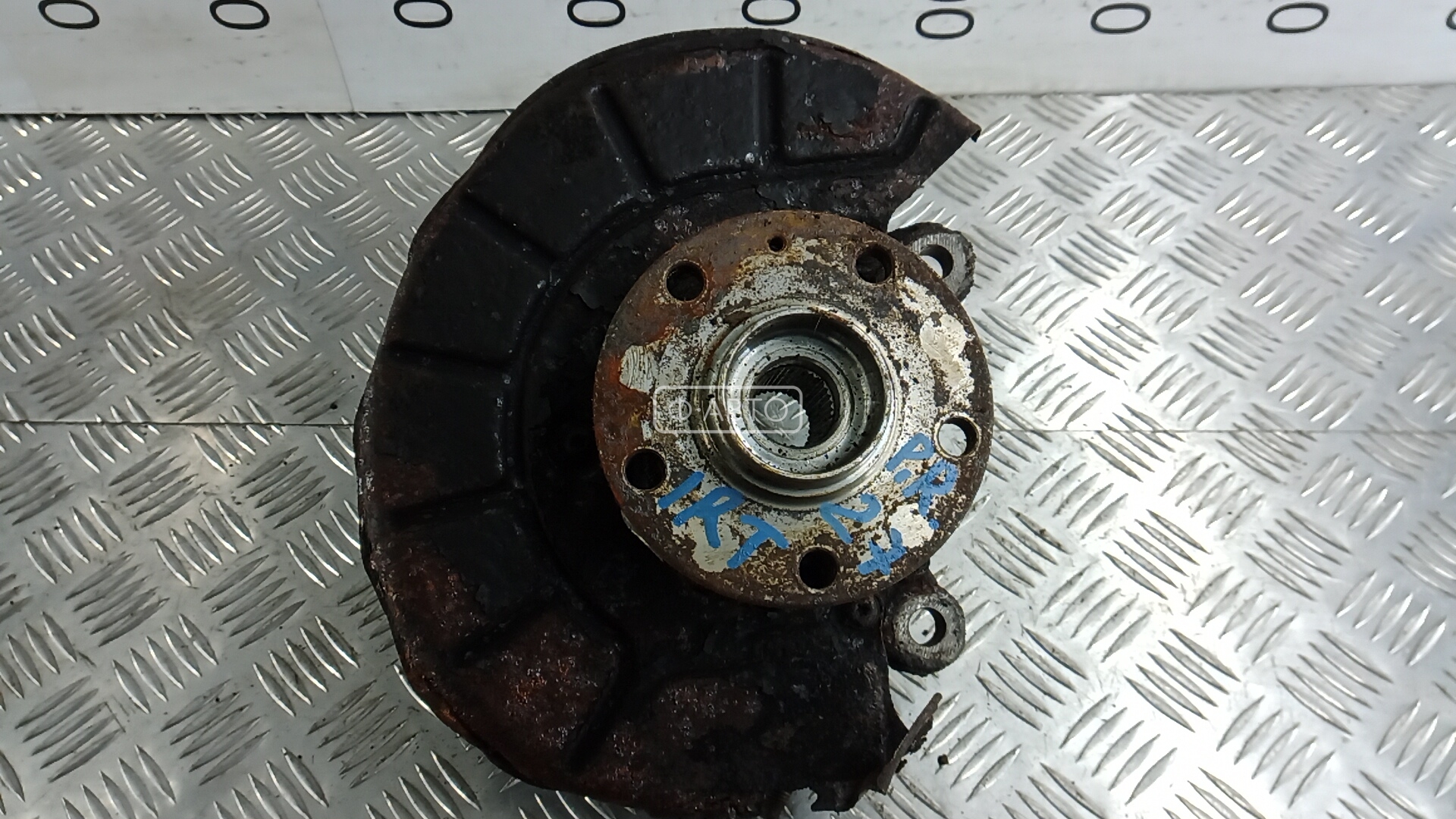 Ступица передняя правая