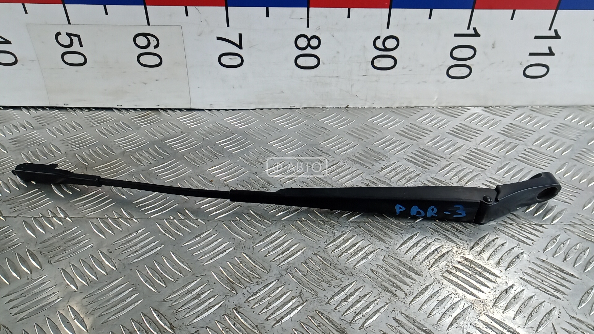 Щеткодержатель лобового стекла