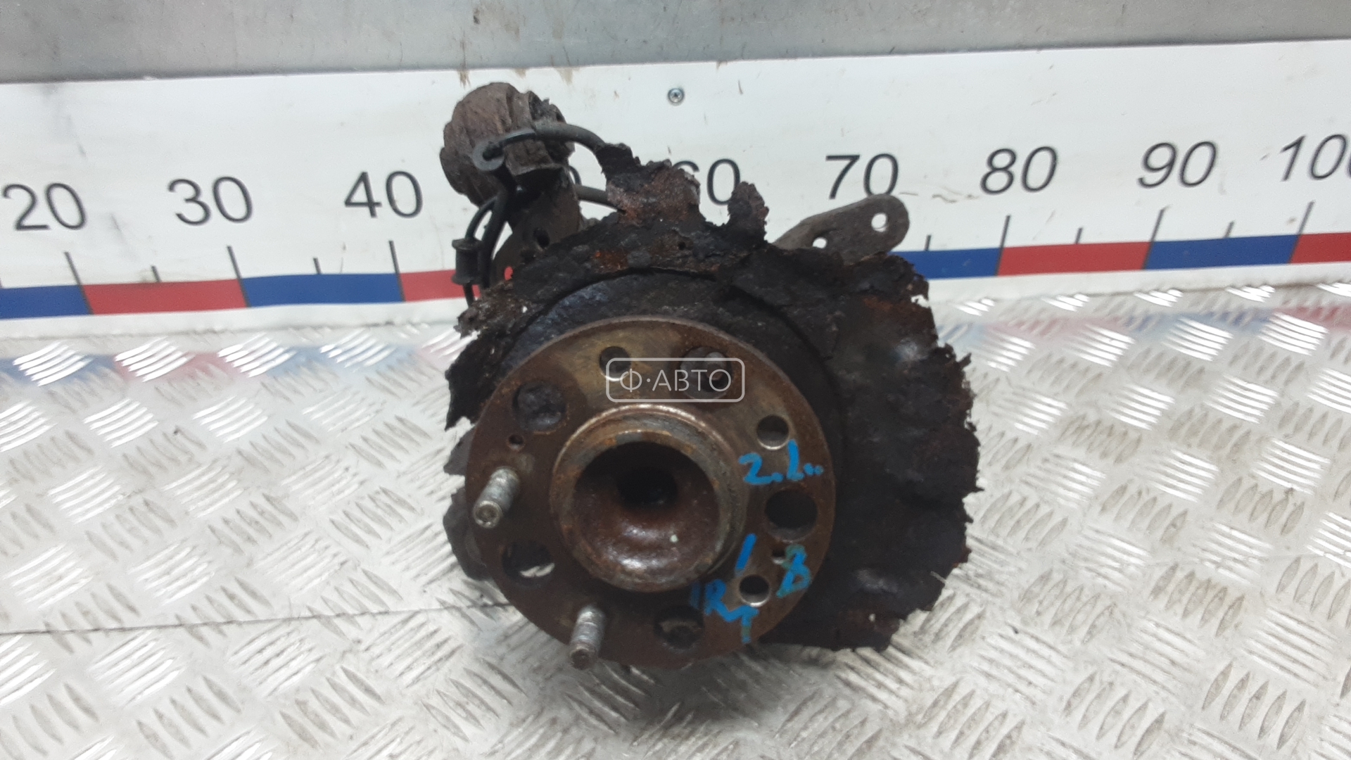 Ступица задняя левая