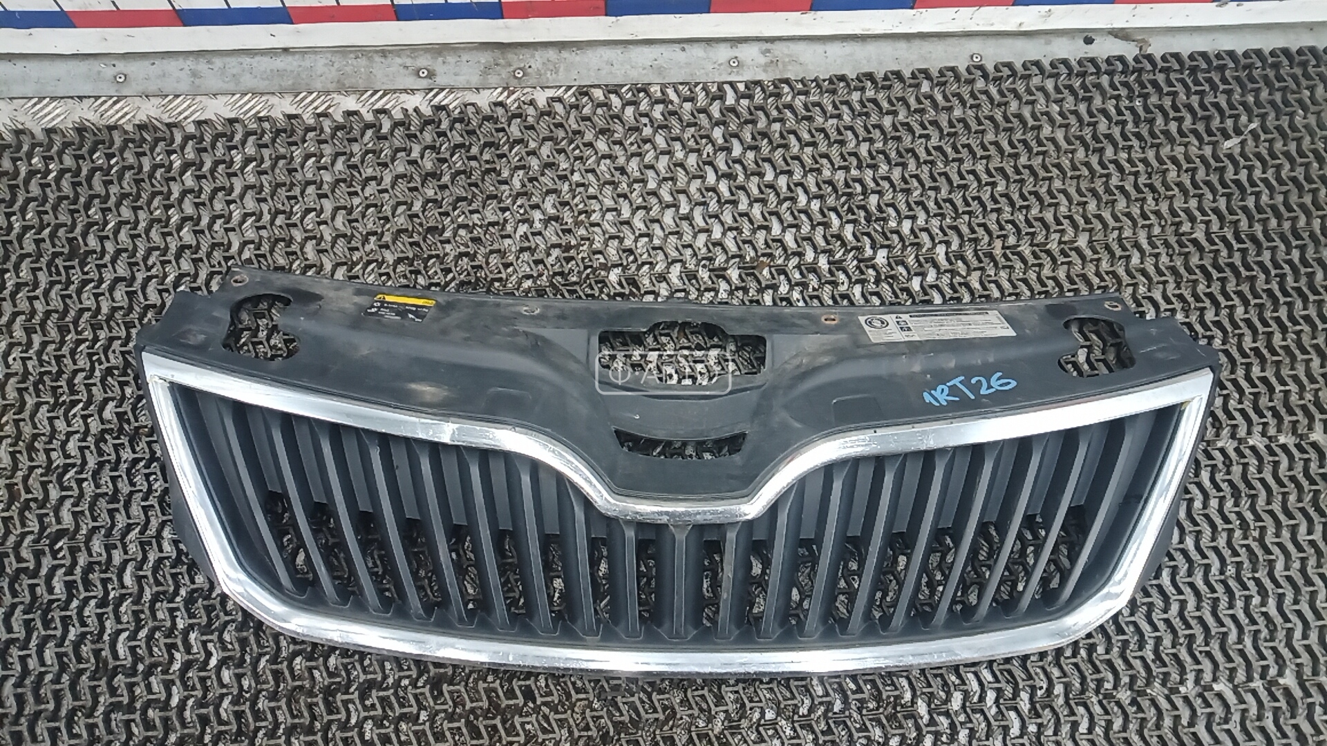 Решетка радиатора