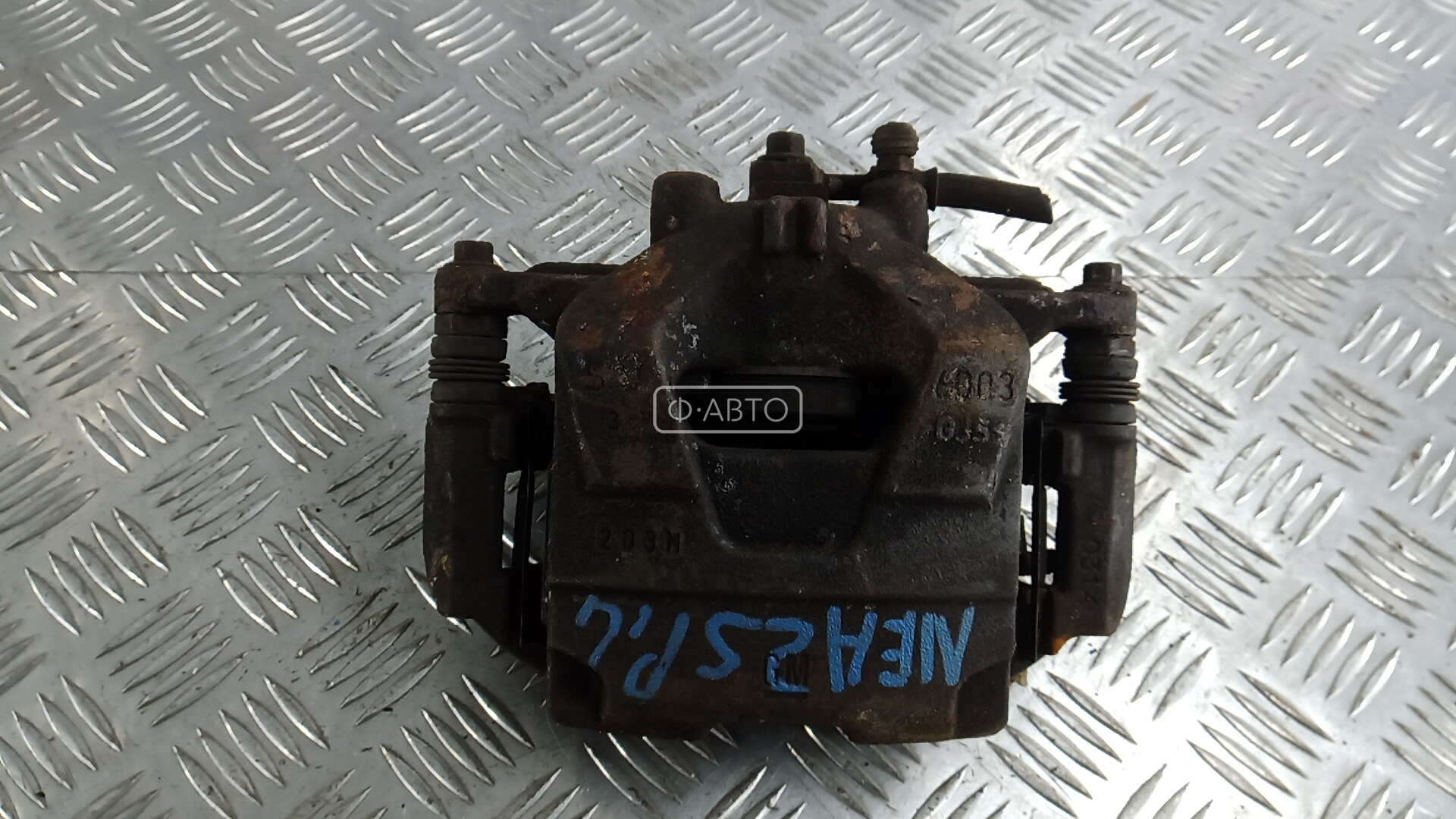 Суппорт тормозной передний левый