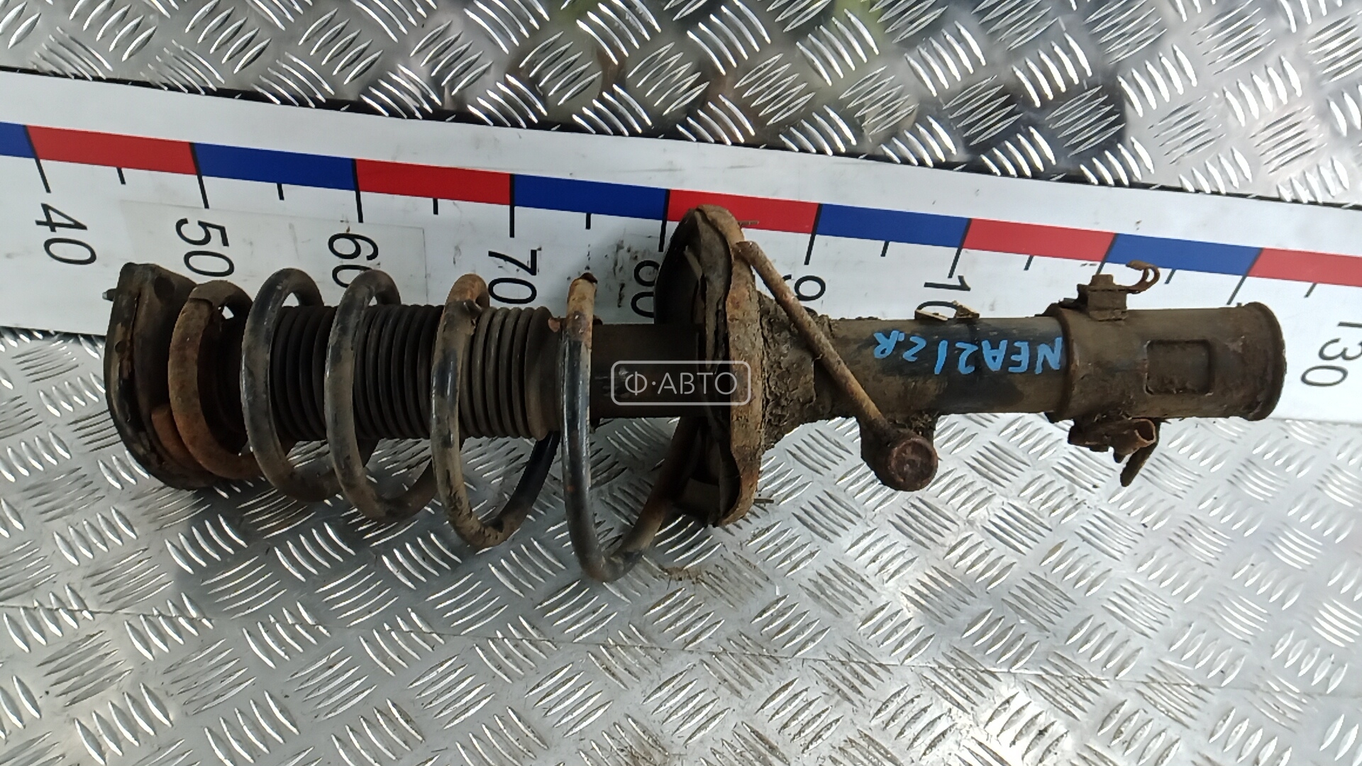 Стойка задняя правая