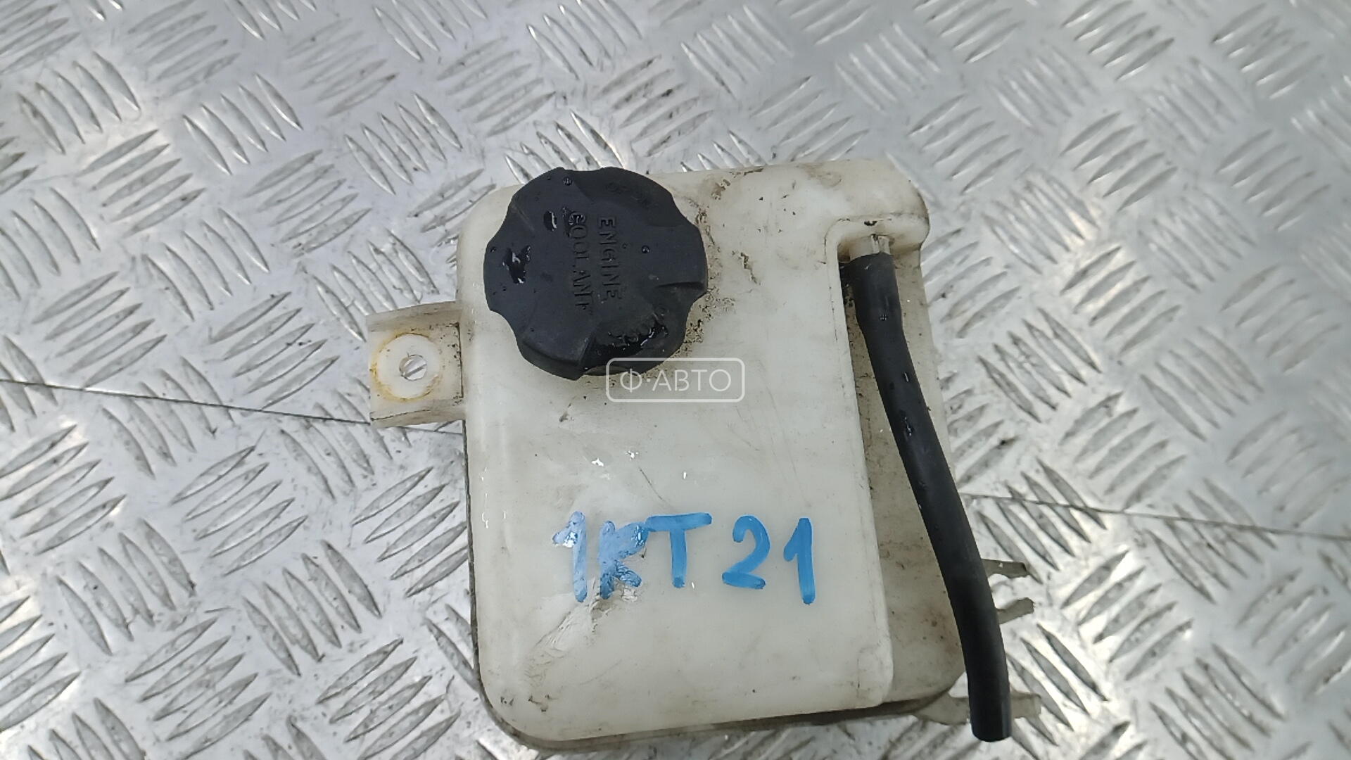 Бачок расширительный