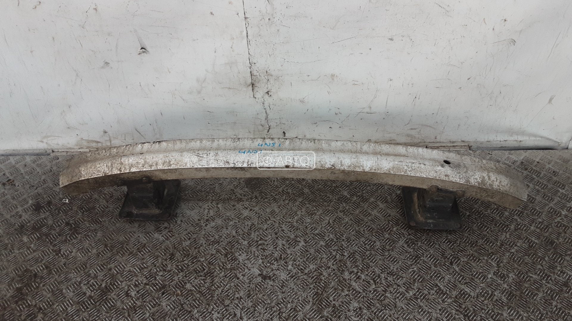 Усилитель бампера передний (кронштейн)