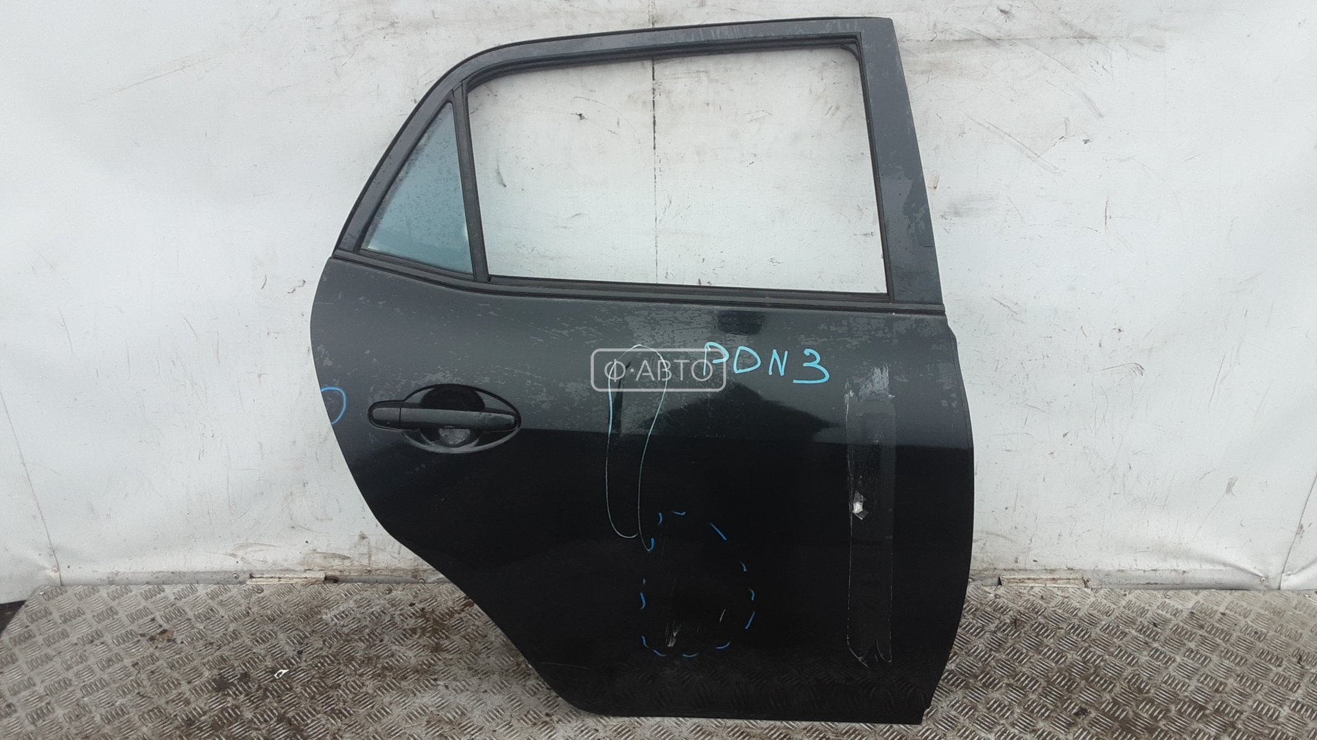 Дверь задняя правая