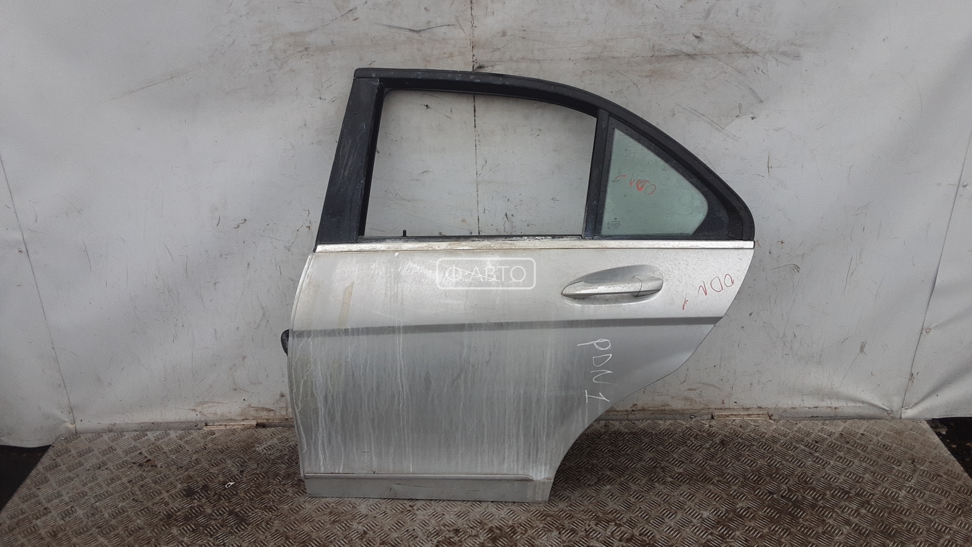 Дверь задняя левая