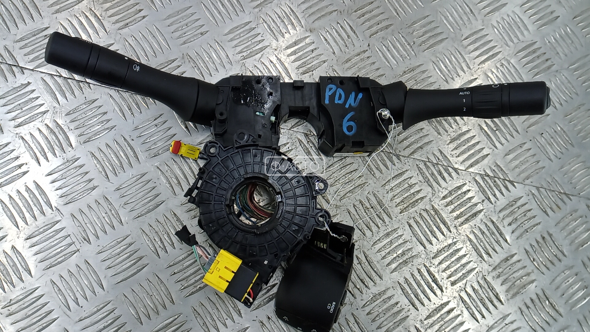 Переключатель поворотов и дворников (стрекоза)