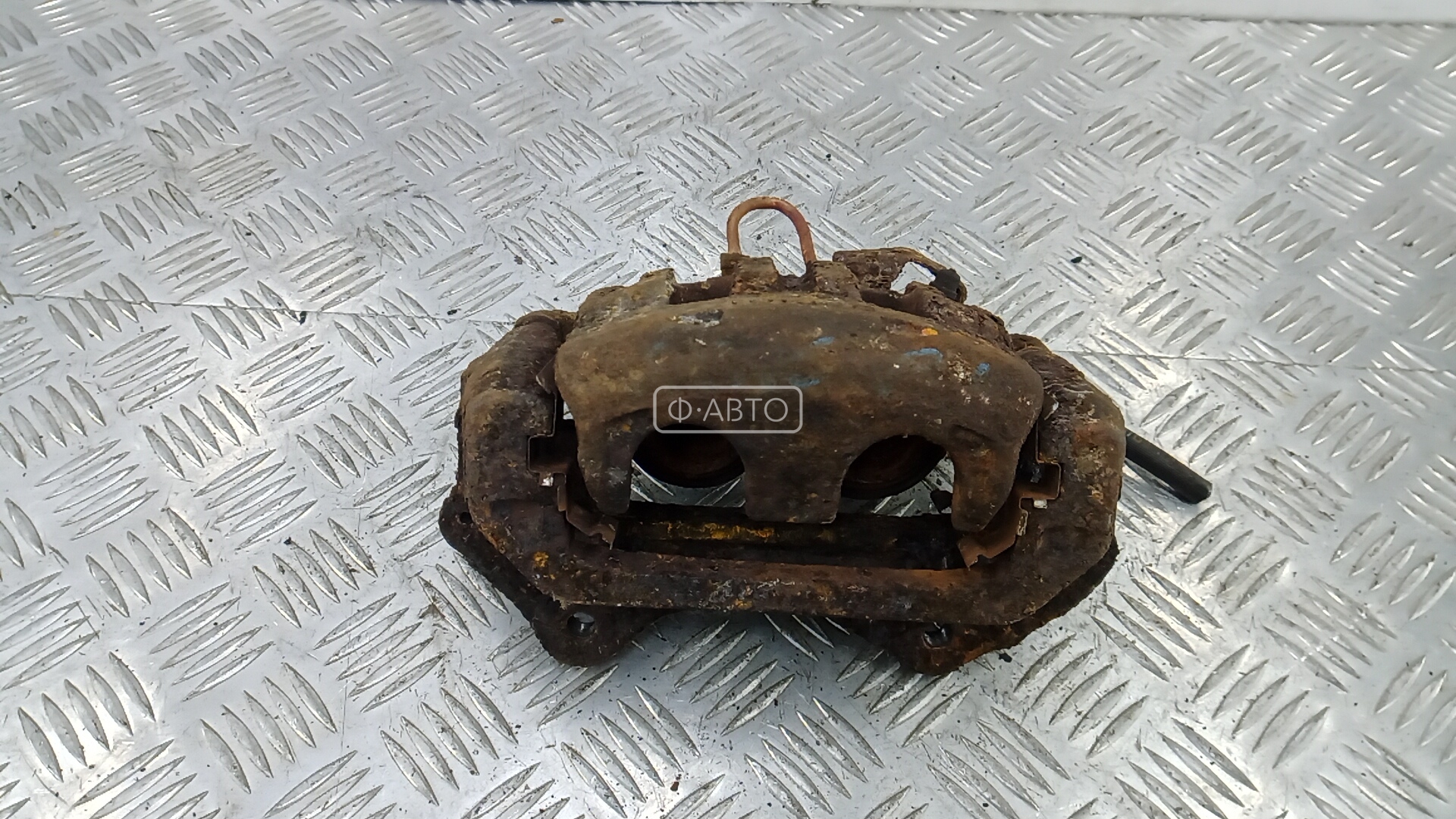 Суппорт тормозной передний правый