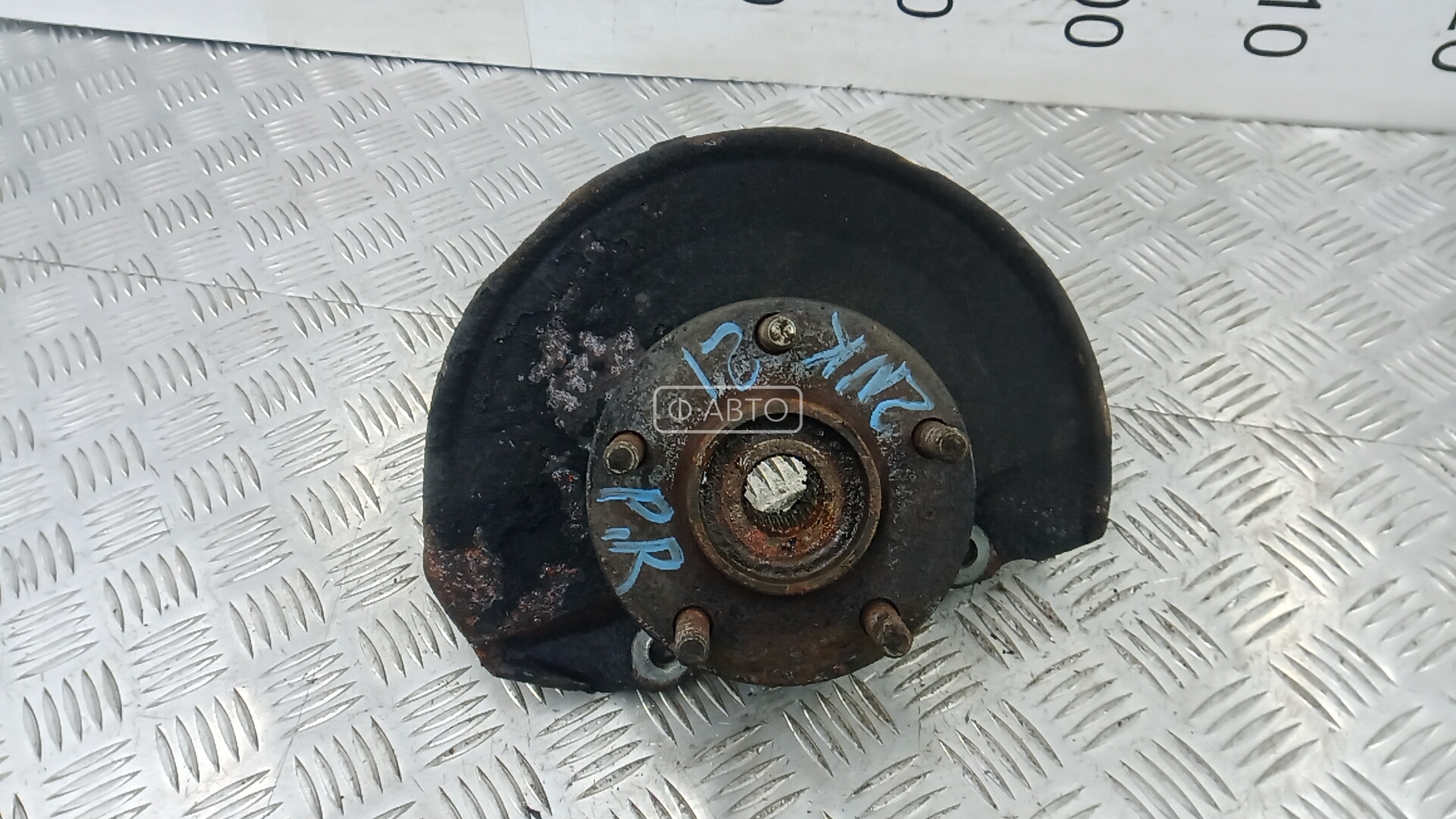 Ступица передняя правая