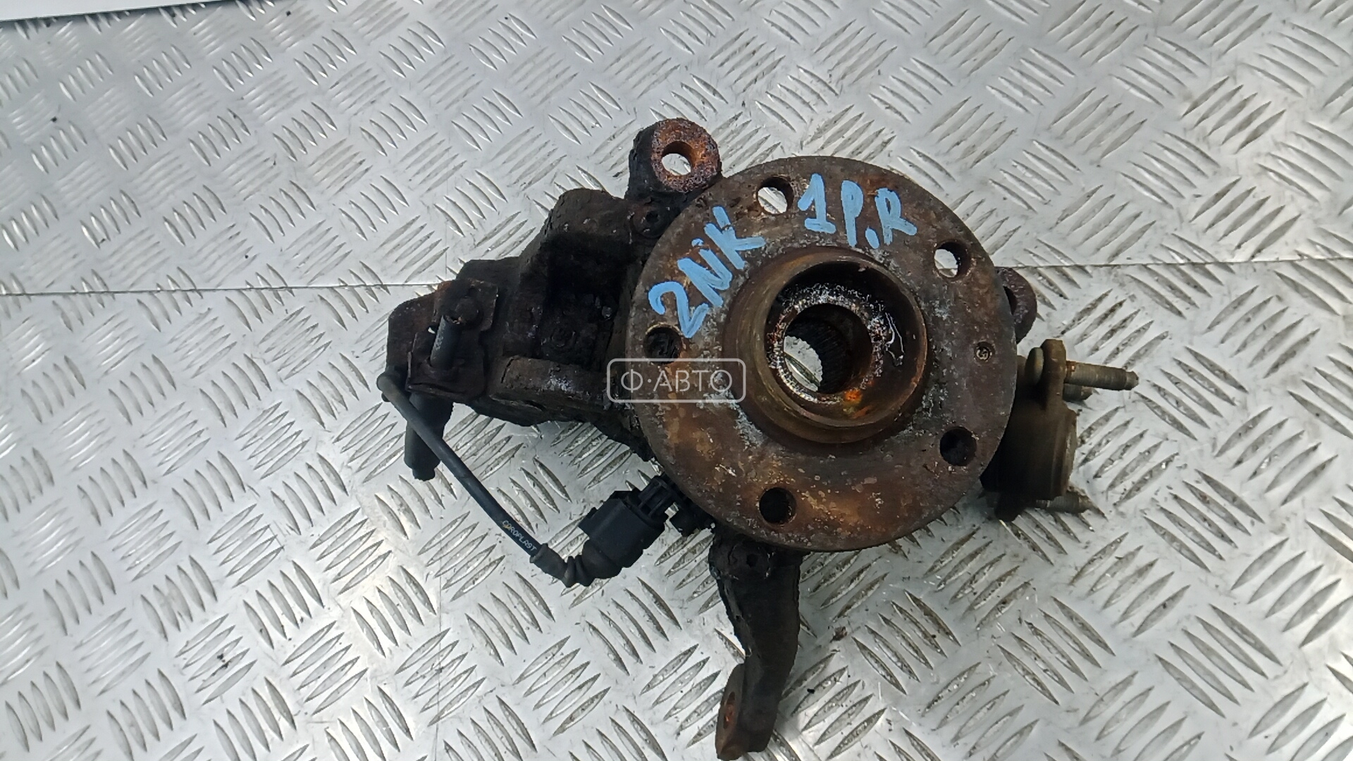 Ступица передняя правая