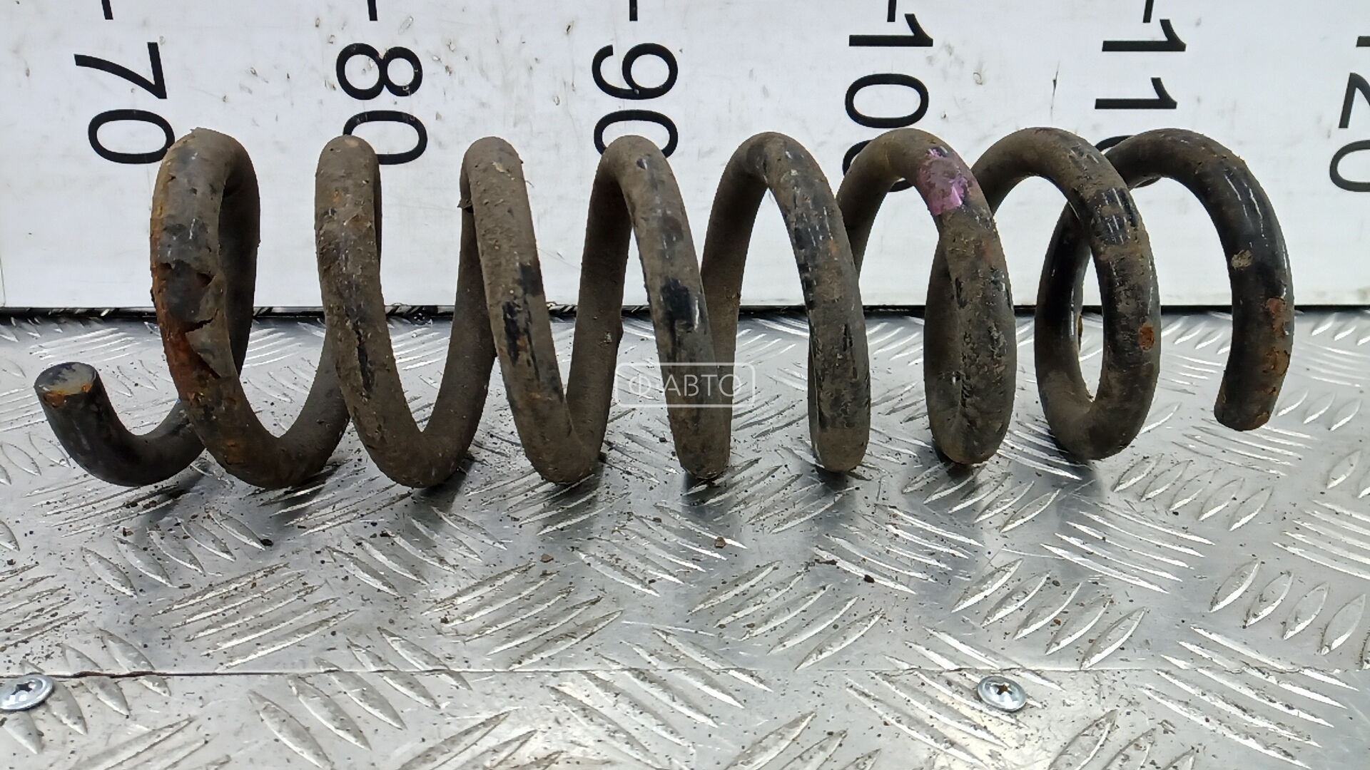 Пружина задняя