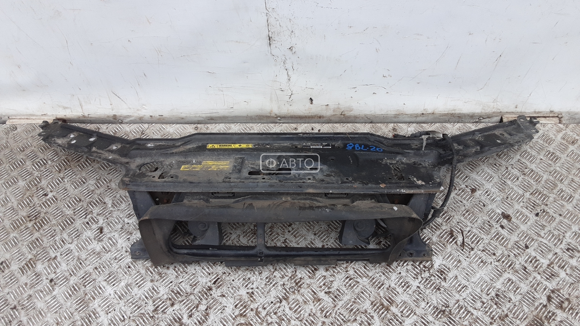 Передняя панель крепления облицовки (телевизор)