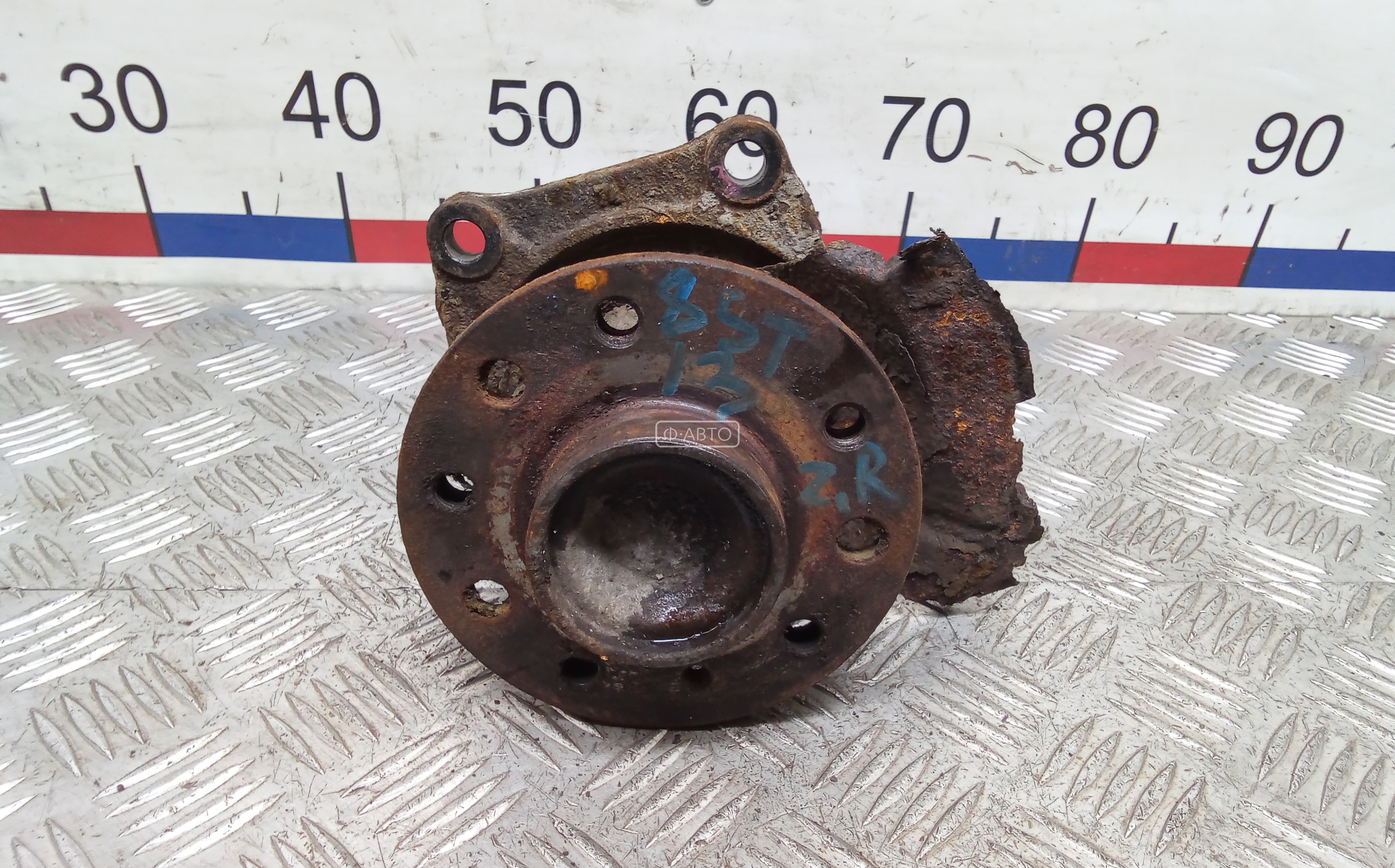 Ступица задняя правая