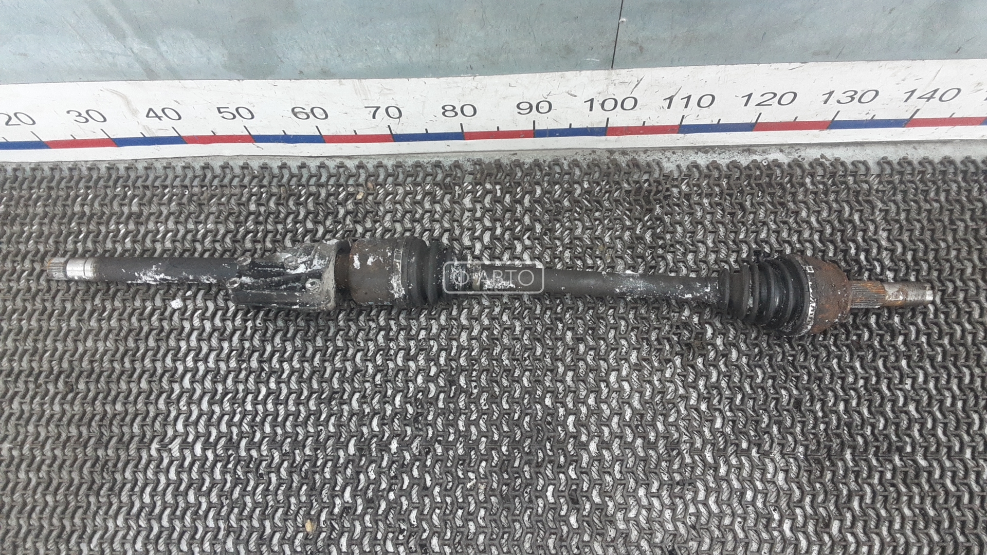 Привод передний правый