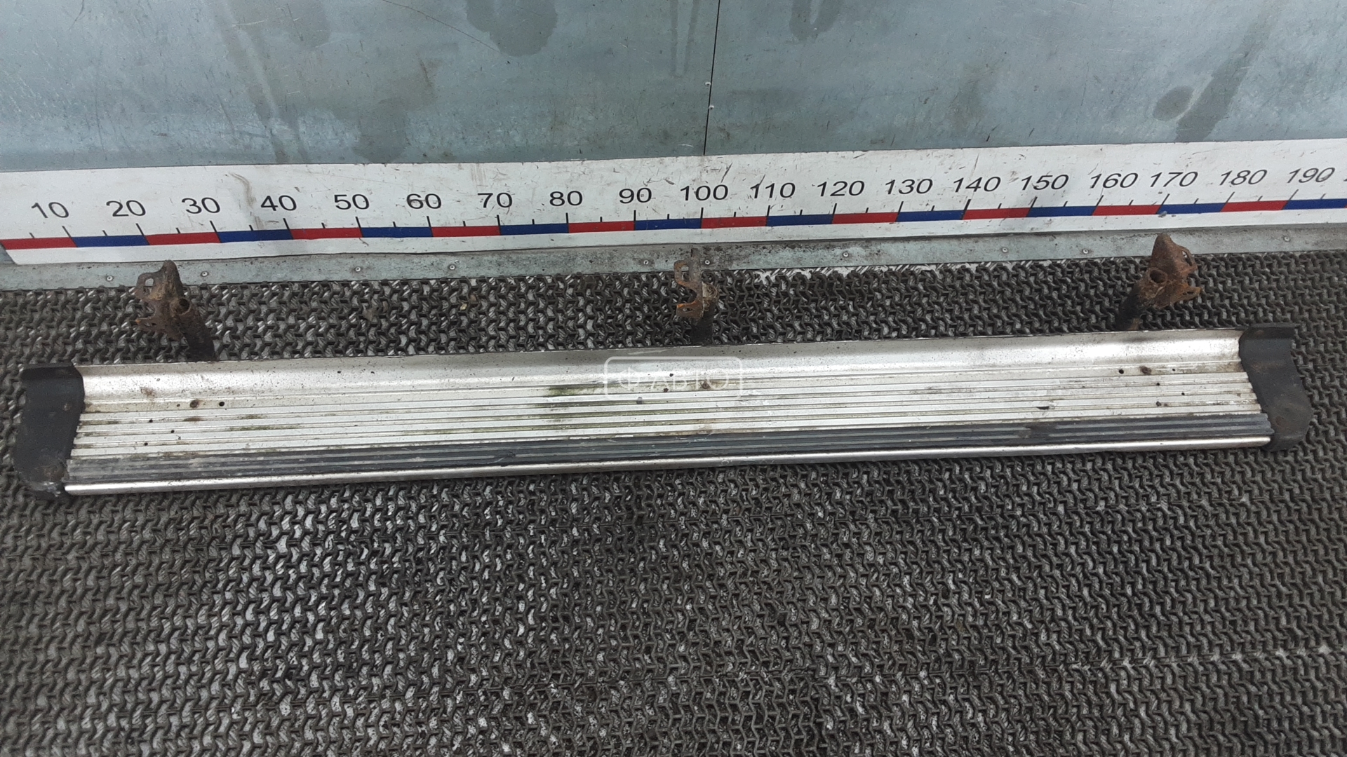 Подножка внешняя декоративная