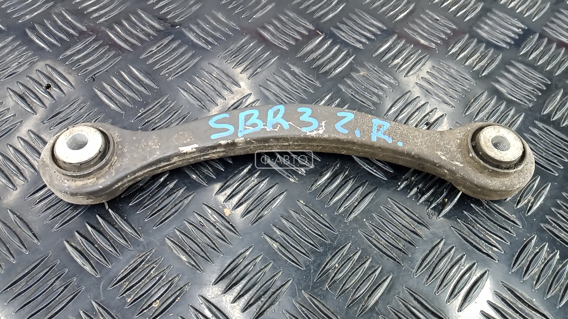 Рычаг задний