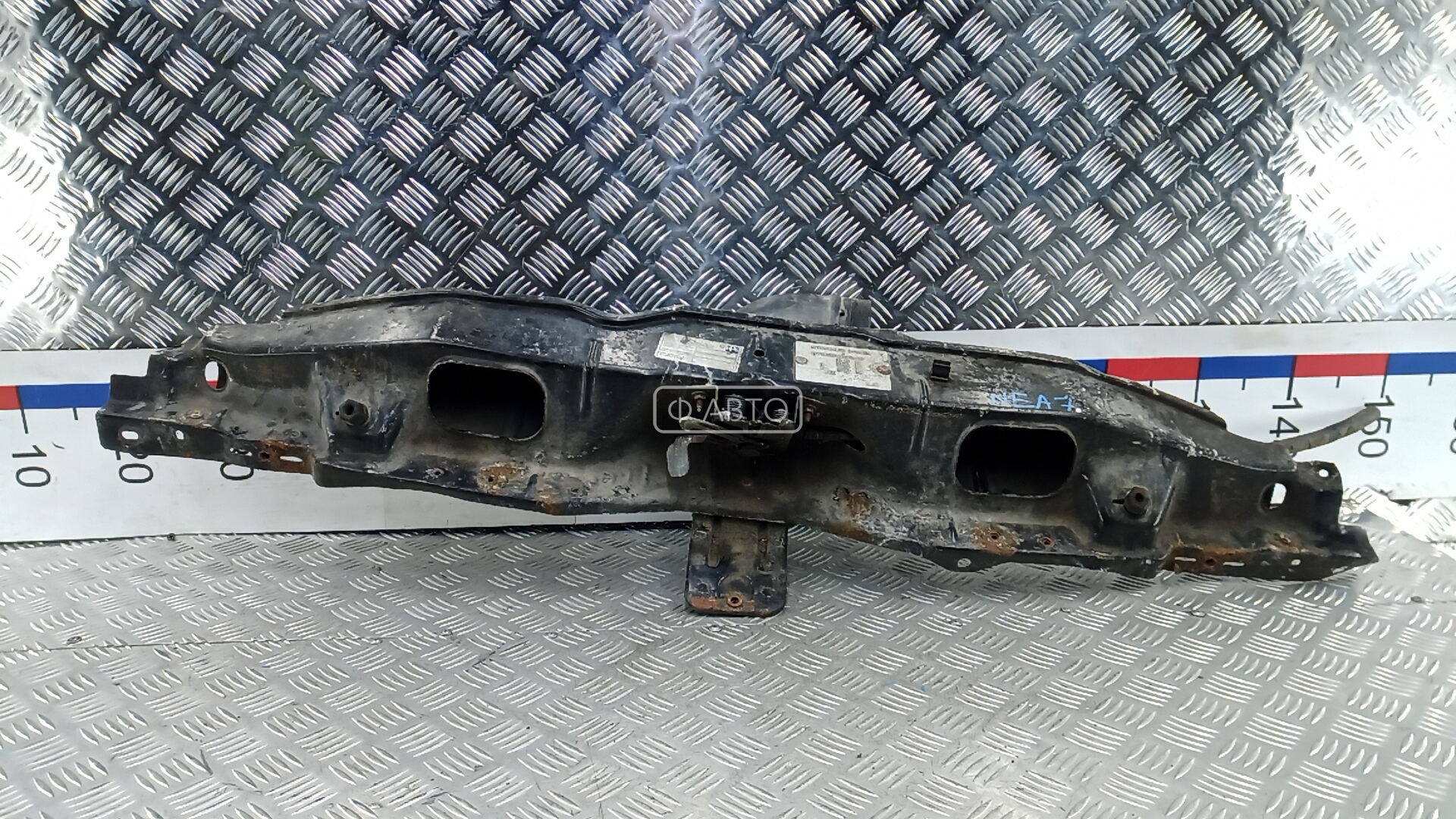 Рамка капота