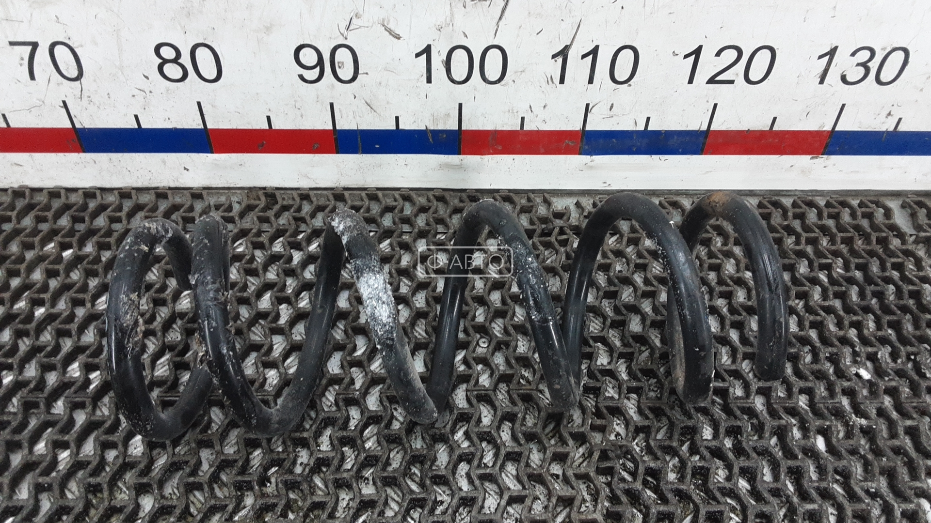 Пружина задняя