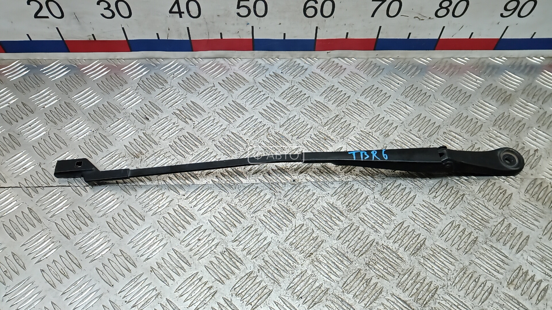 Щеткодержатель лобового стекла