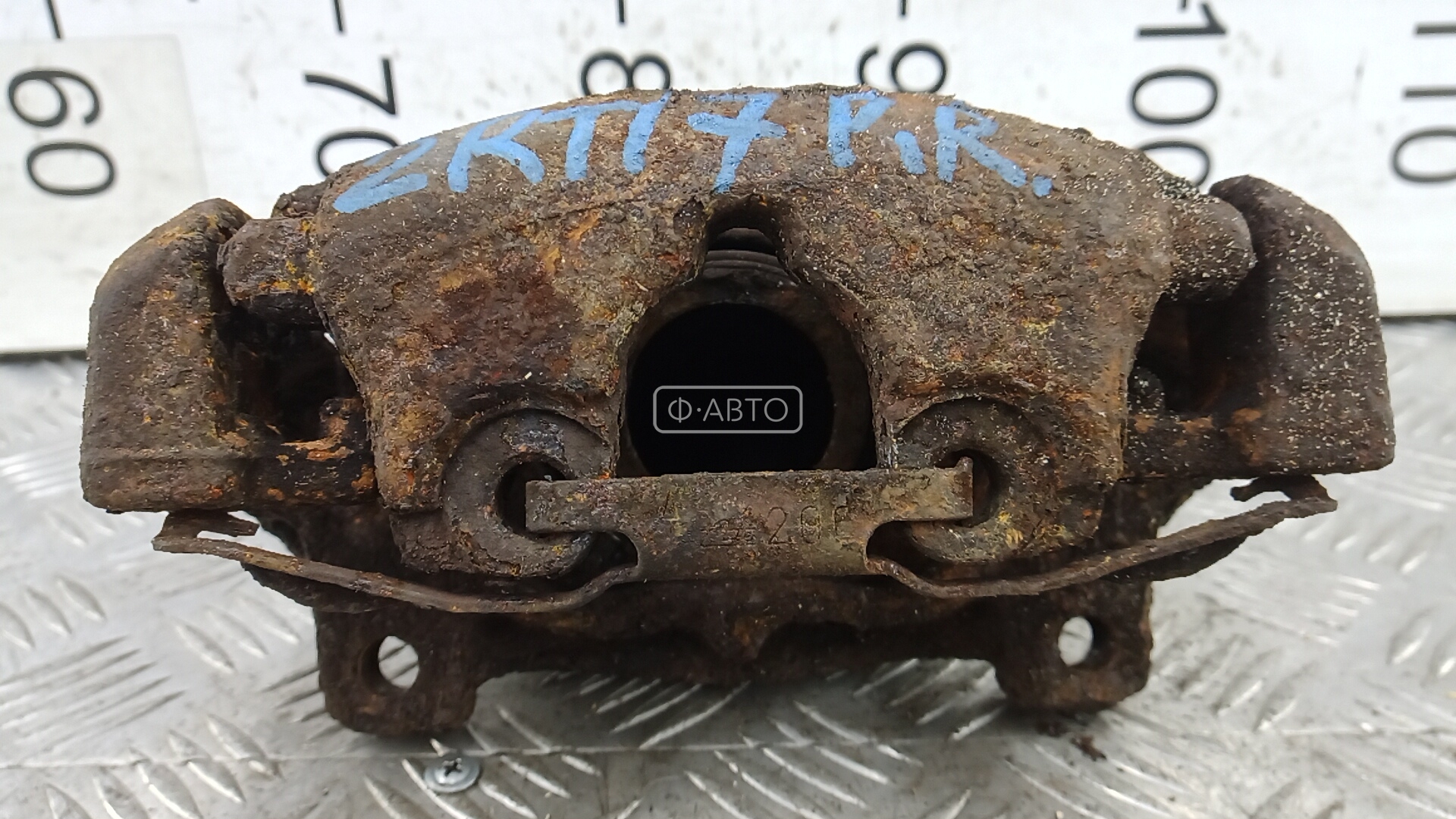 Суппорт тормозной передний правый