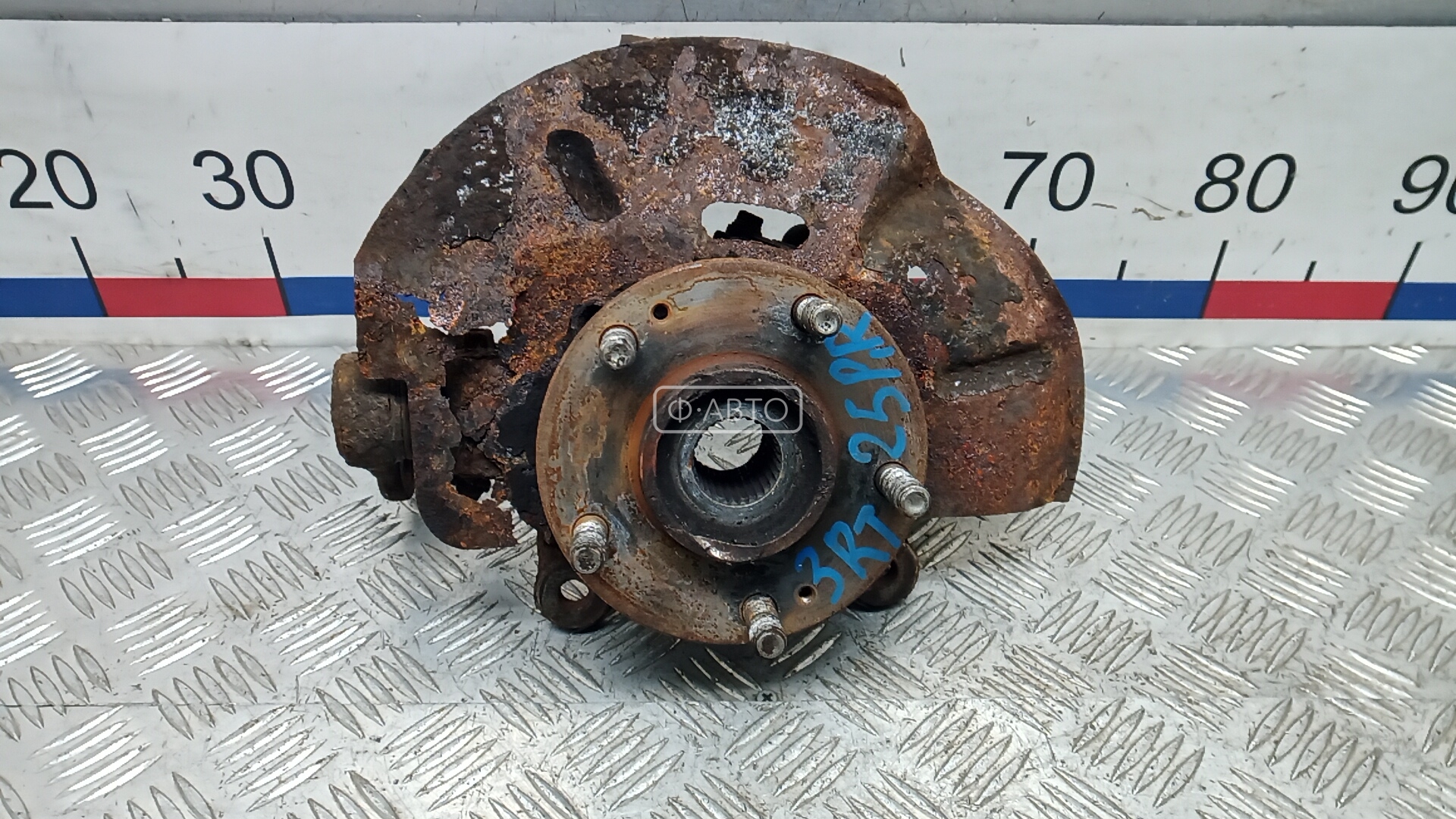 Ступица передняя правая