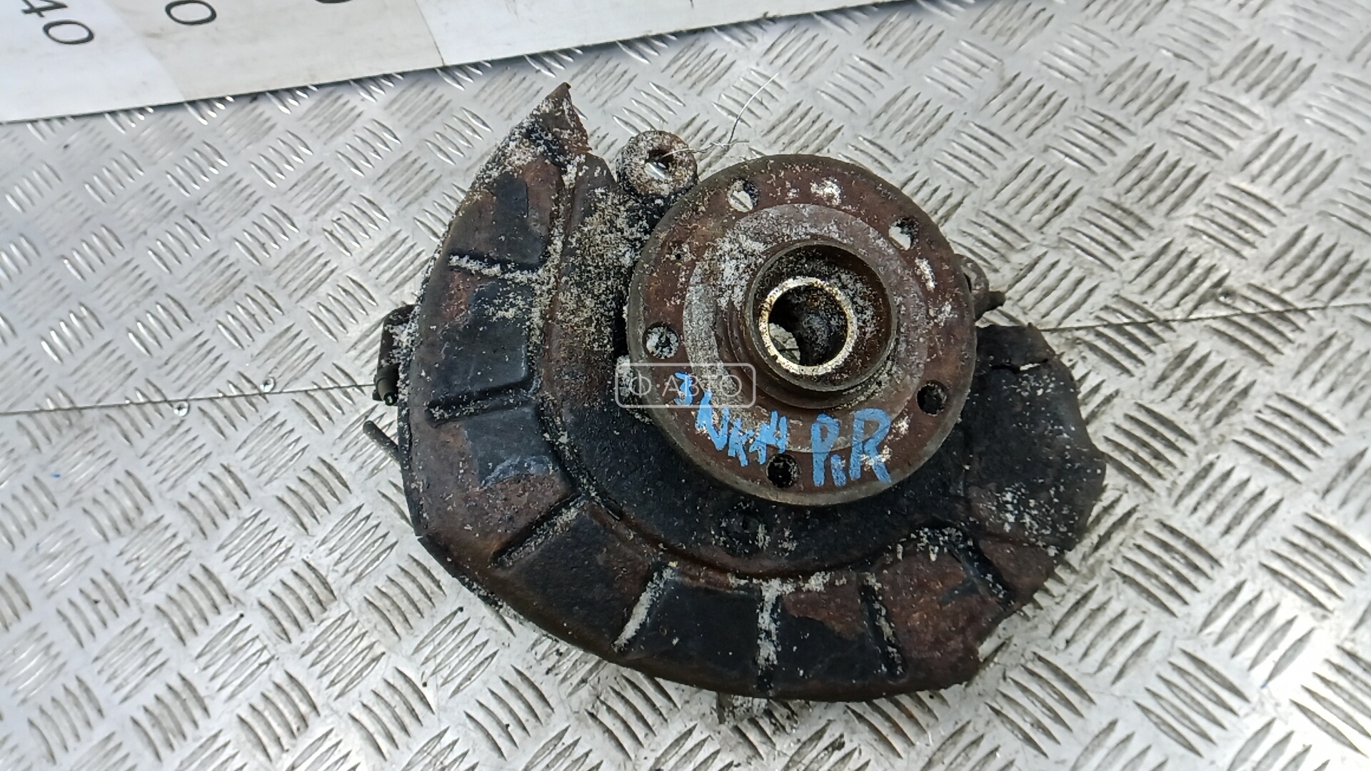 Ступица передняя правая