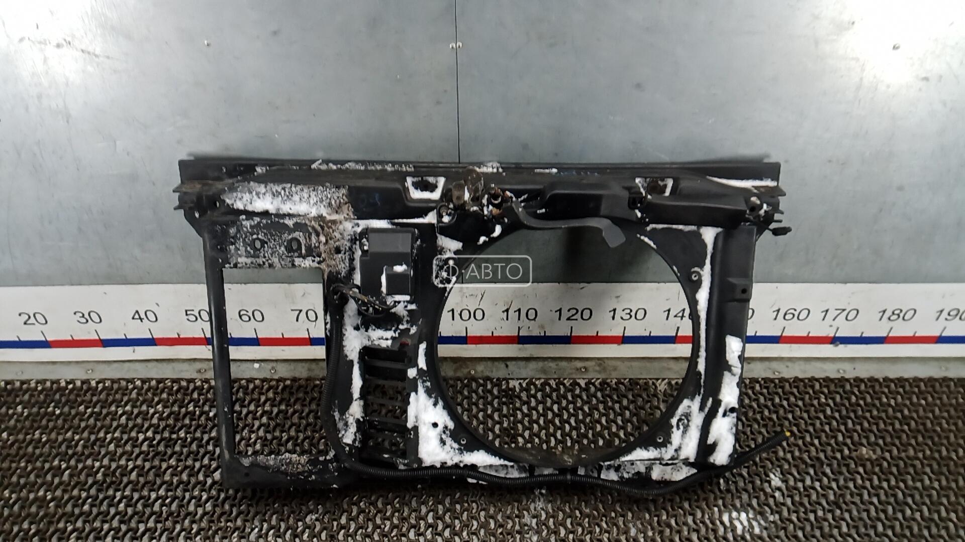 Передняя панель крепления облицовки (телевизор)