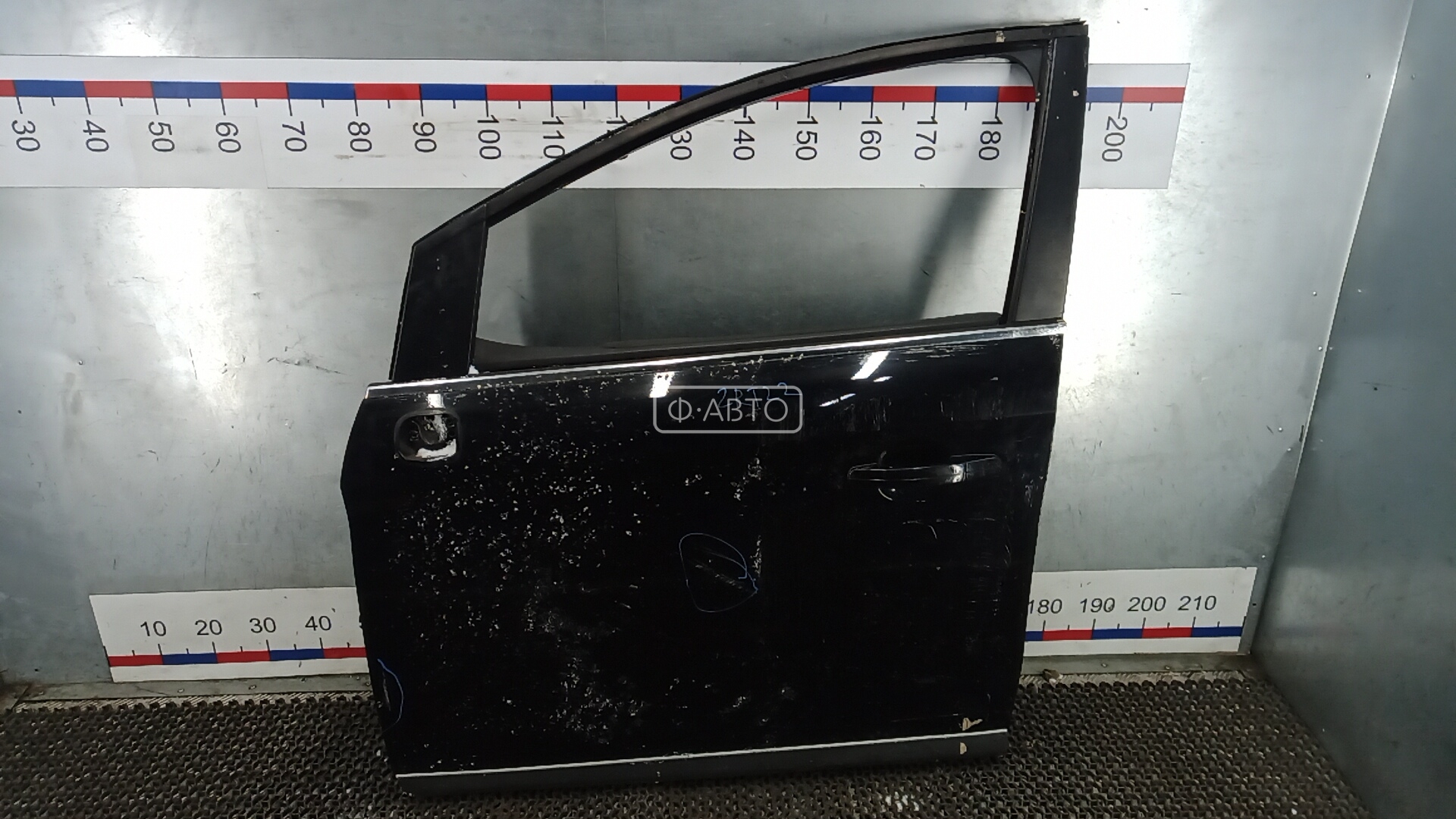 Дверь передняя левая