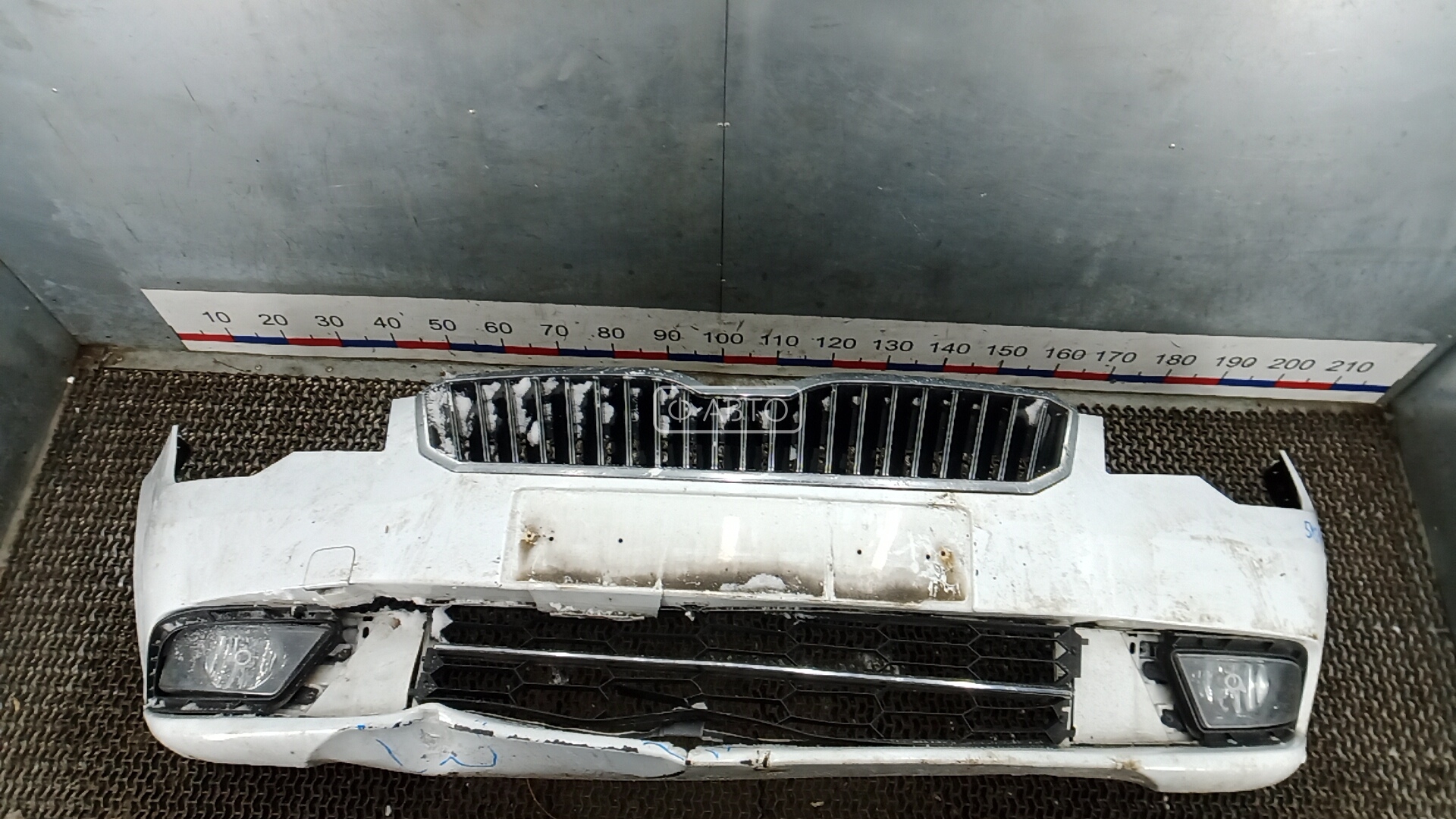 Бампер передний